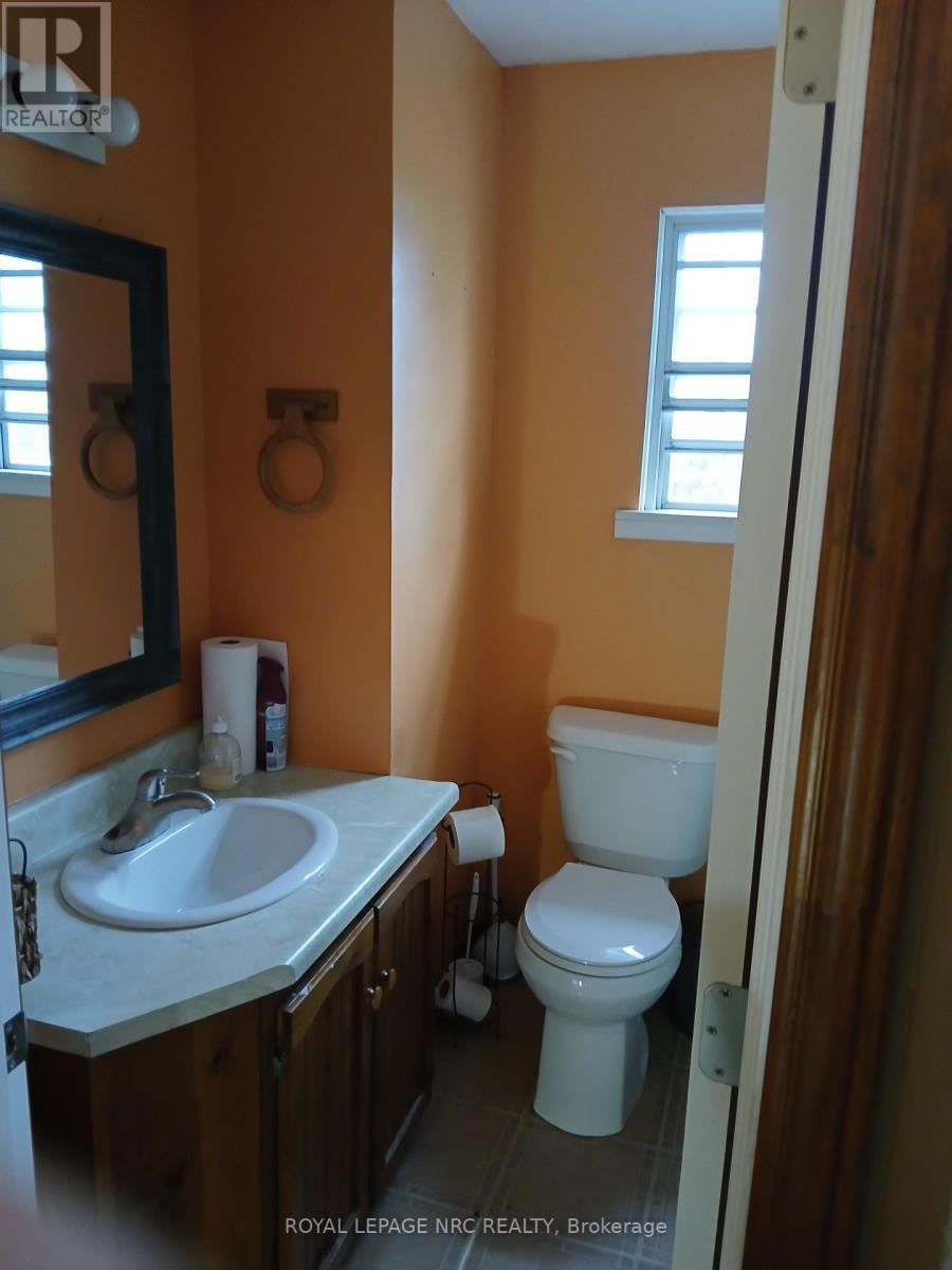 












20 HAYES ROAD

,
Thorold (Allanburg/Thorold South),




Ontario
L2V1L8

