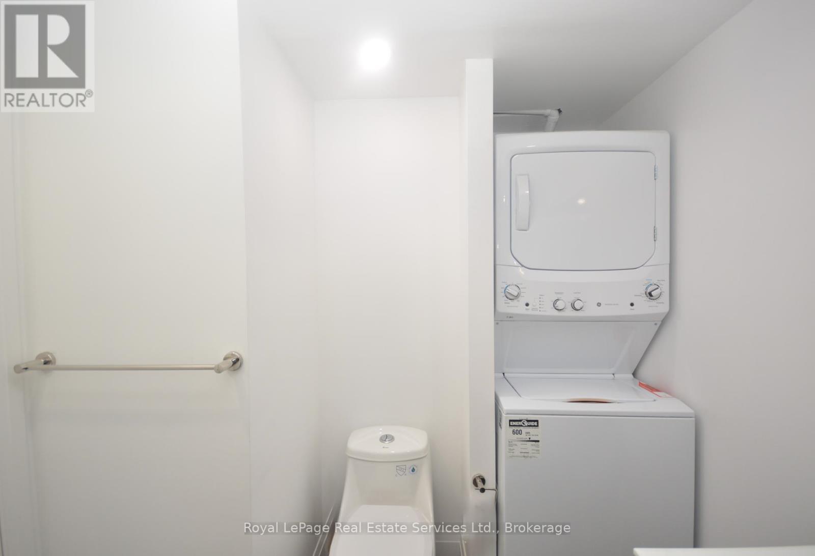 












92 ADAM STREET

,
Cambridge,




Ontario
N3C2K6

