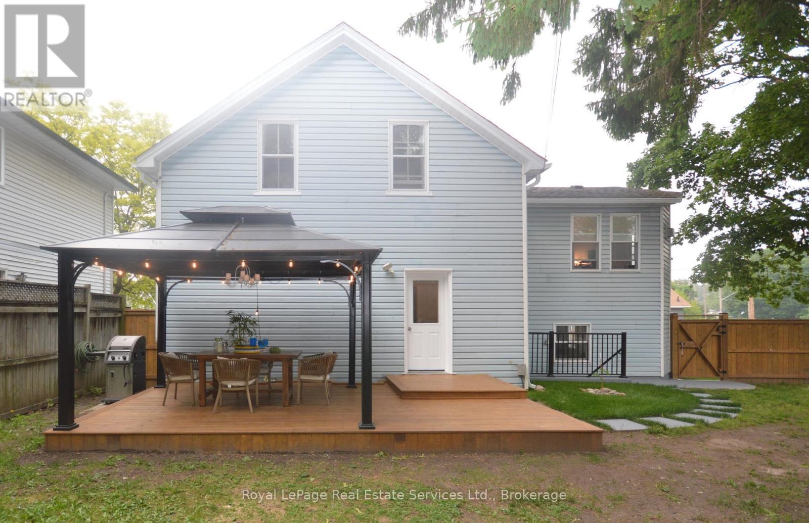 












92 ADAM STREET

,
Cambridge,




Ontario
N3C2K6

