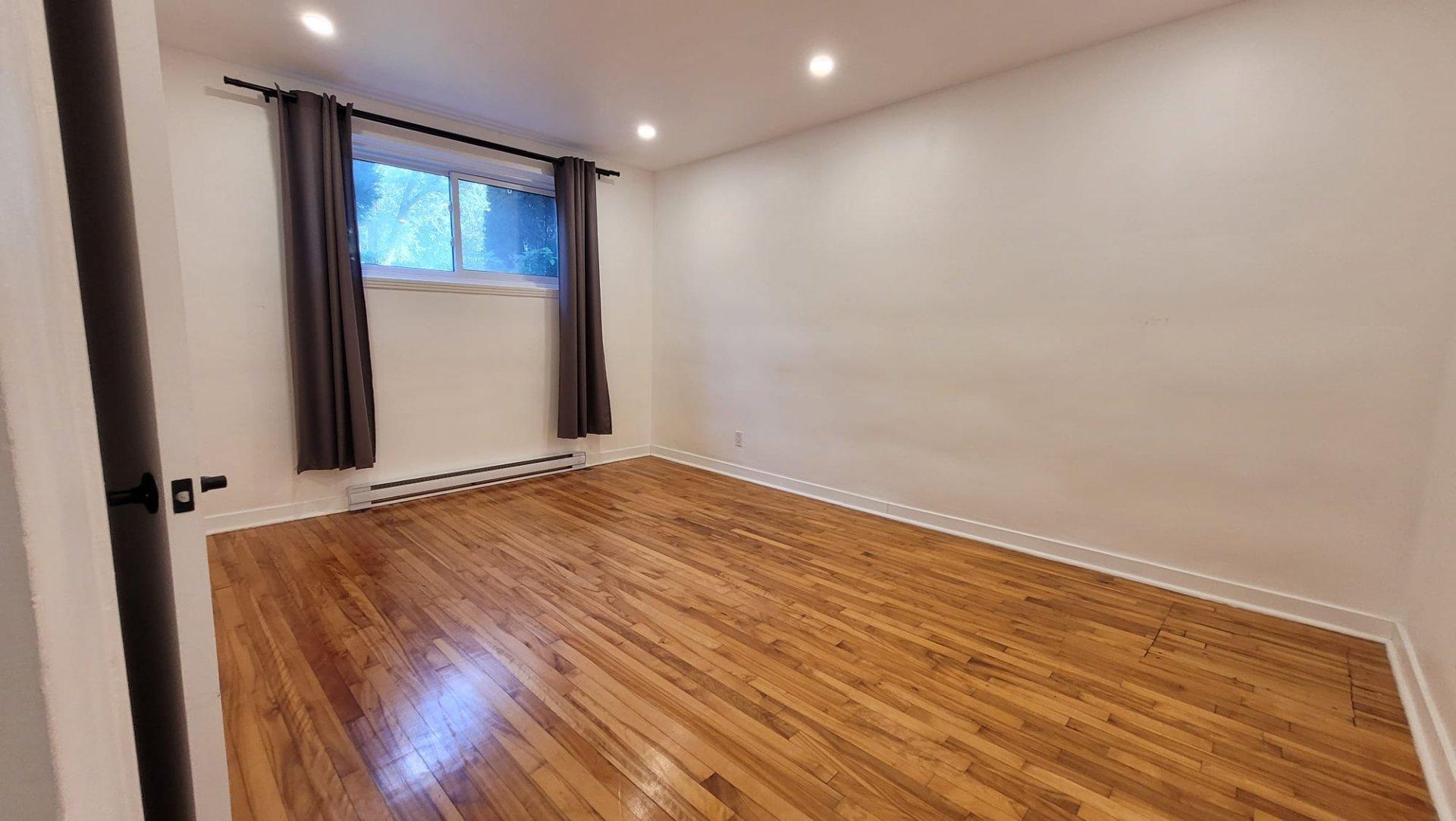 









3485


Av. Ellendale

, 2,
Montréal (Côte-des-Neiges/Notre-Dame-de-Grâce),




QC
H3S1W8

