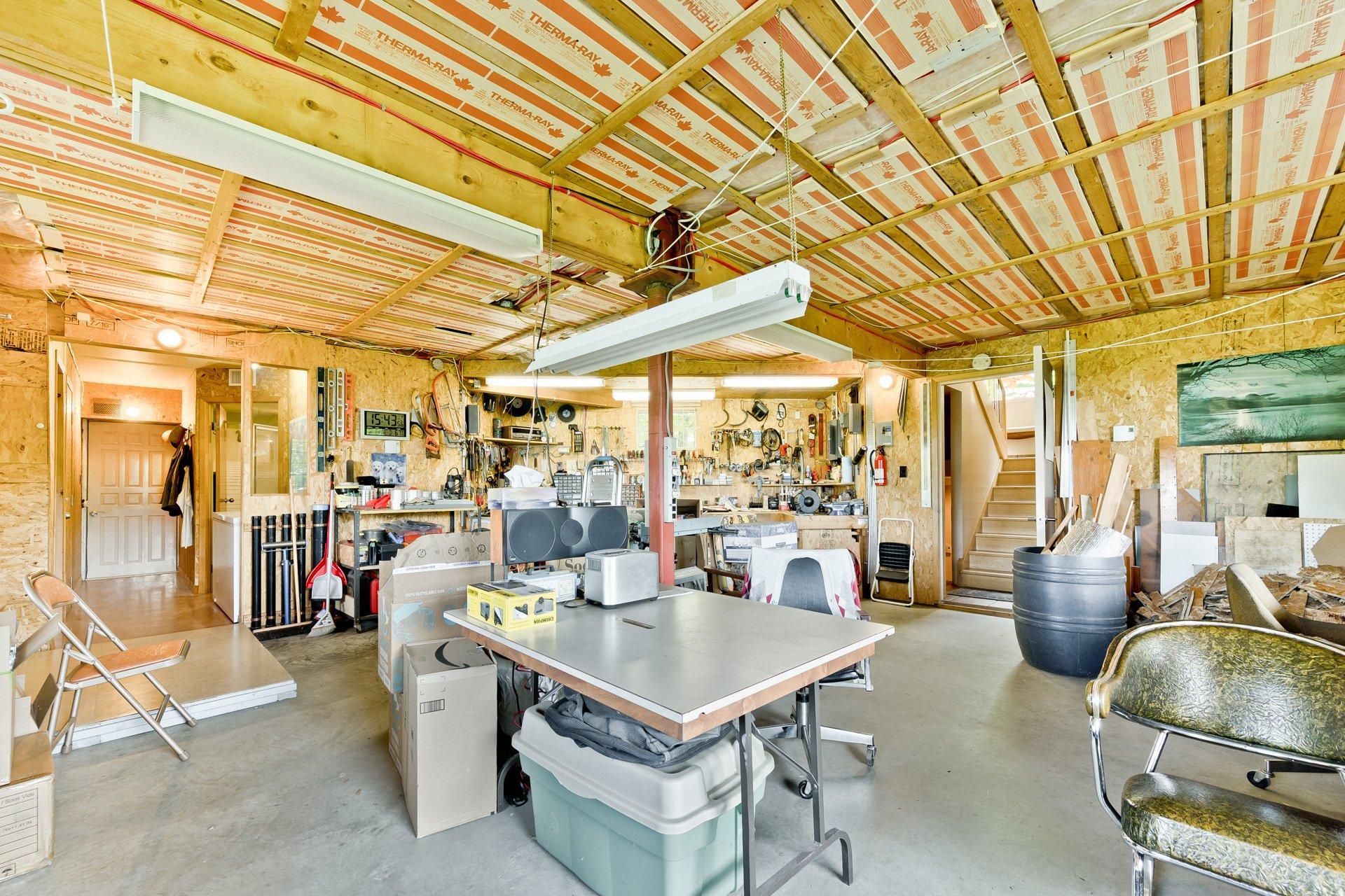 









614


Ch. Parmenter

,
Sutton,




QC
J0E2K0

