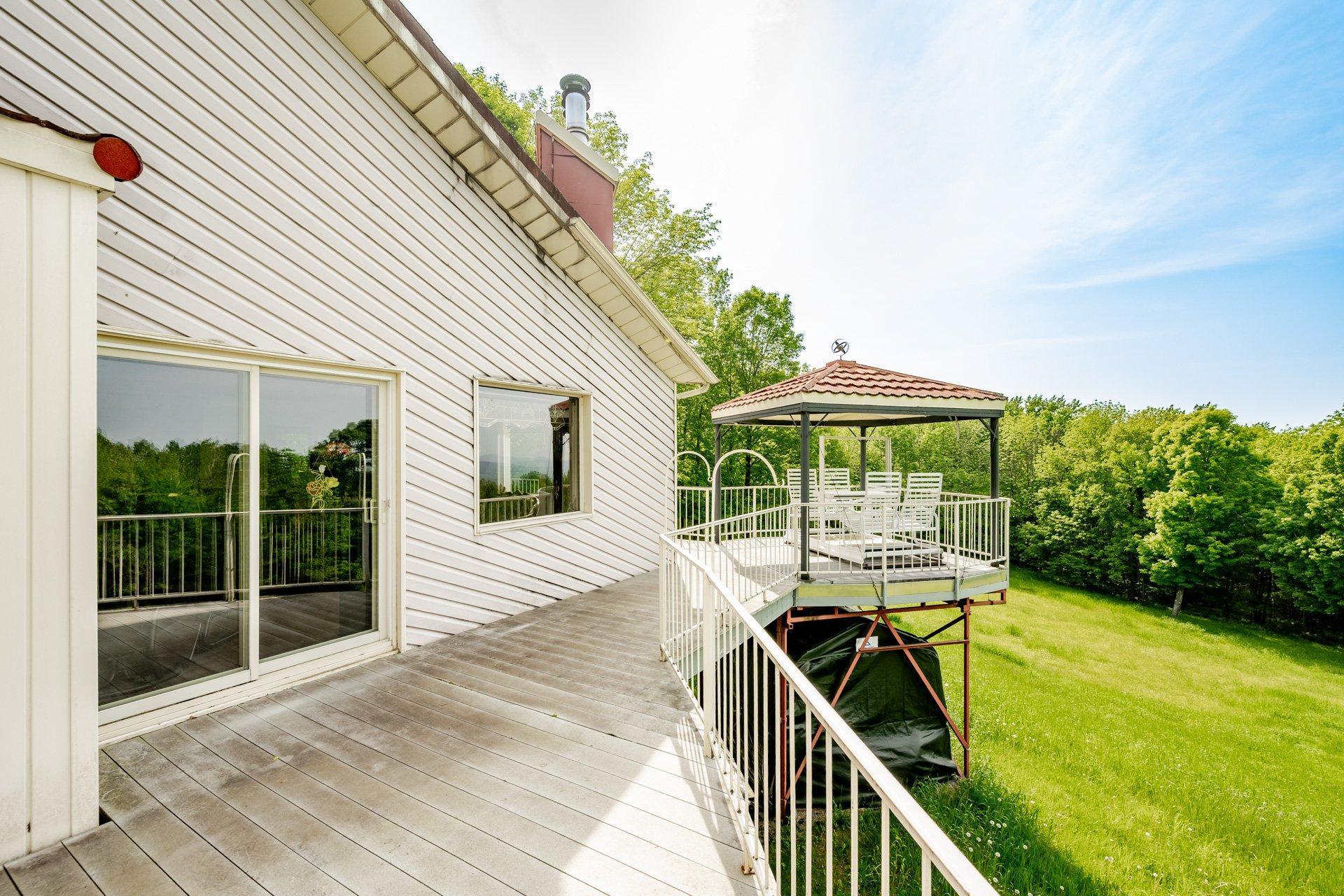 









614


Ch. Parmenter

,
Sutton,




QC
J0E2K0

