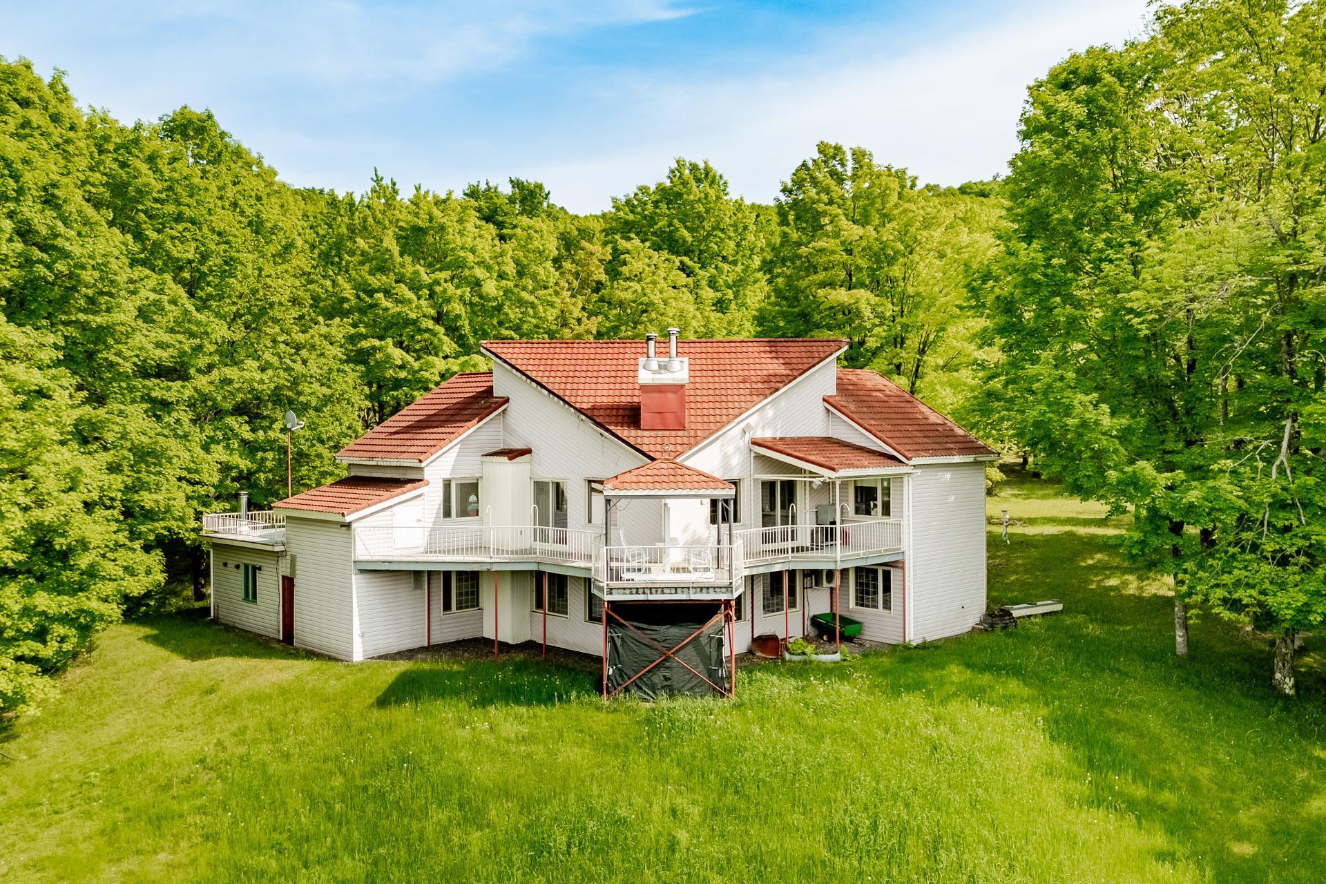 









614


Ch. Parmenter

,
Sutton,




QC
J0E2K0

