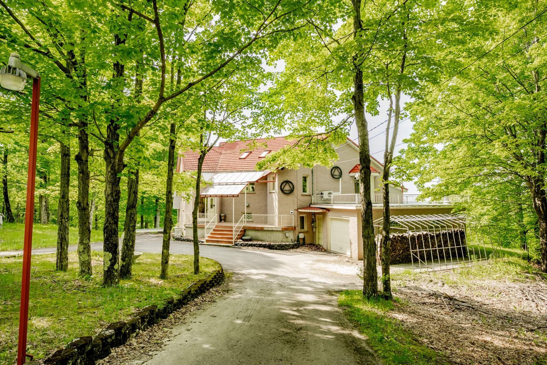 









614


Ch. Parmenter

,
Sutton,




QC
J0E2K0

