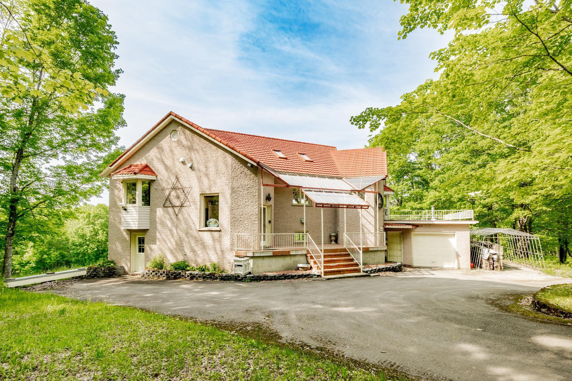 









614


Ch. Parmenter

,
Sutton,




QC
J0E2K0

