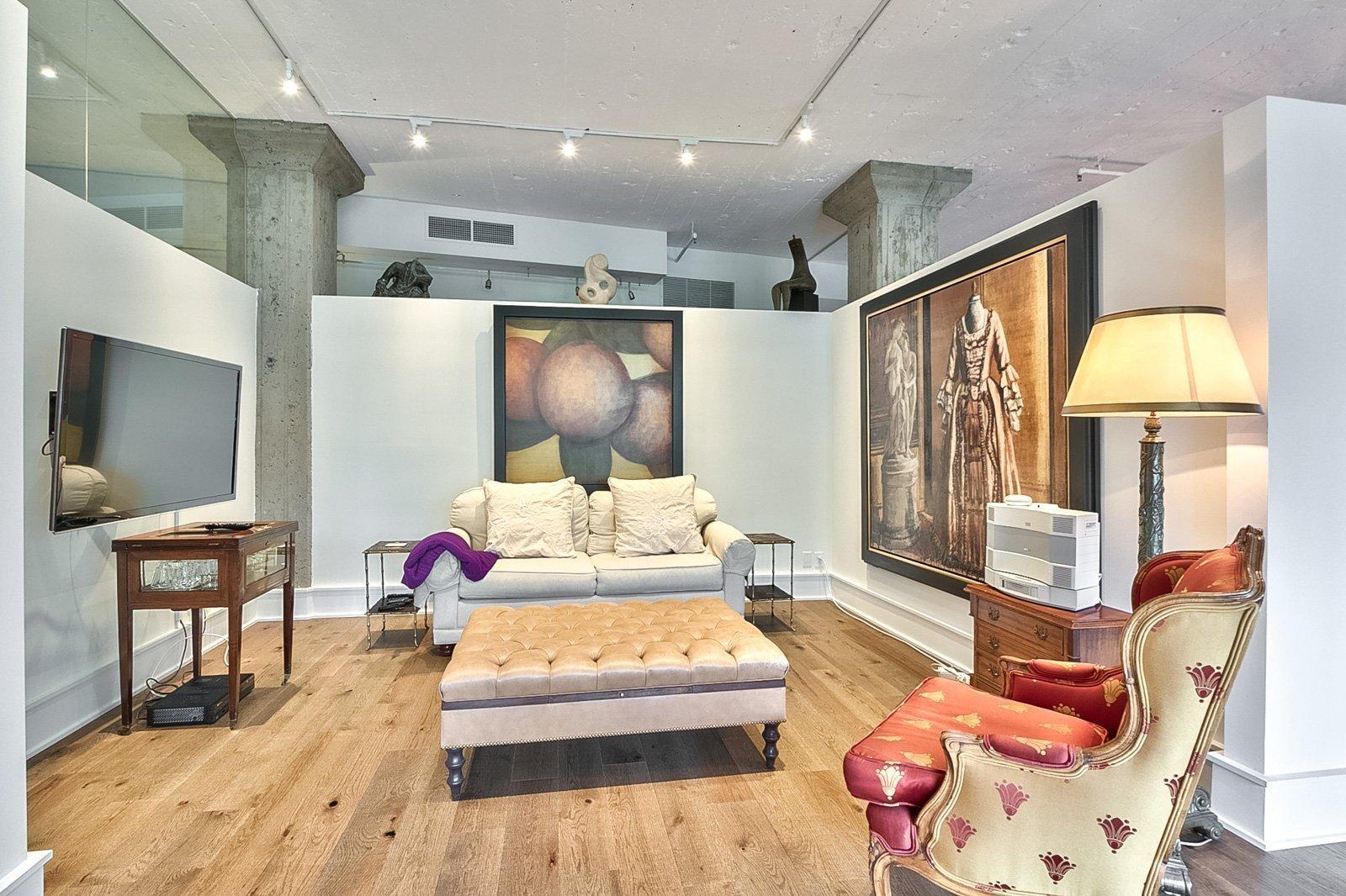 









454


Rue De La Gauchetière O.

, 501-502,
Montréal (Ville-Marie),




QC
H2Z1E3

