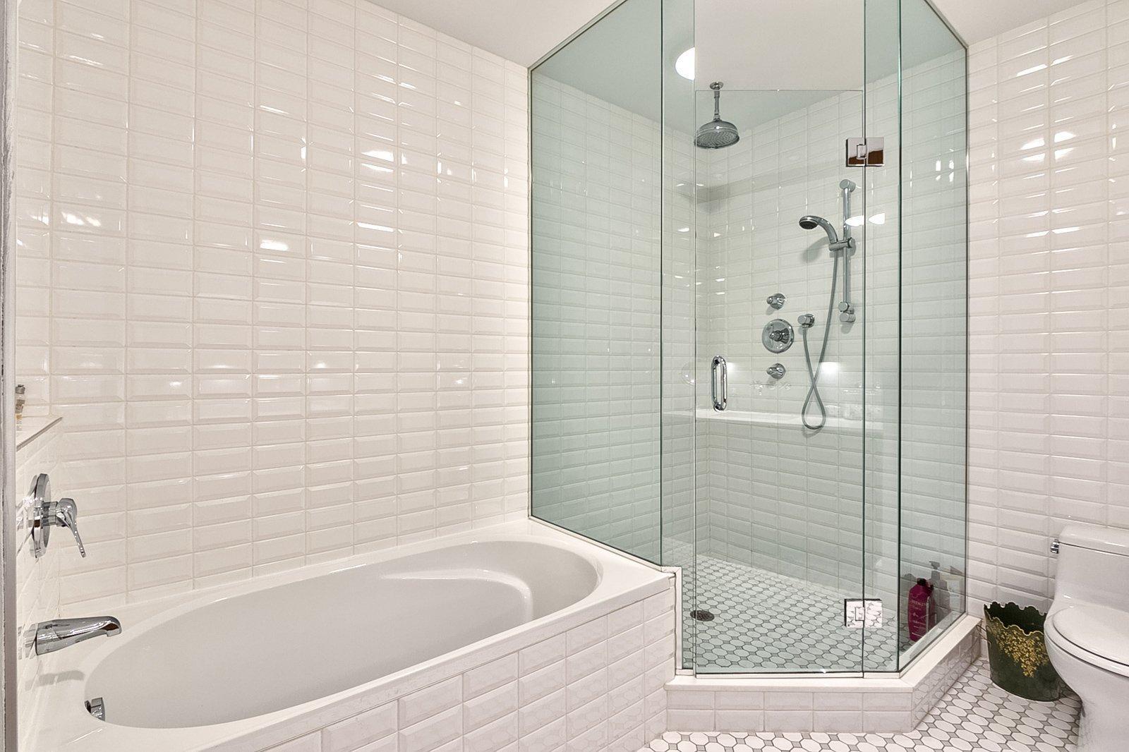 









454


Rue De La Gauchetière O.

, 501-502,
Montréal (Ville-Marie),




QC
H2Z1E3

