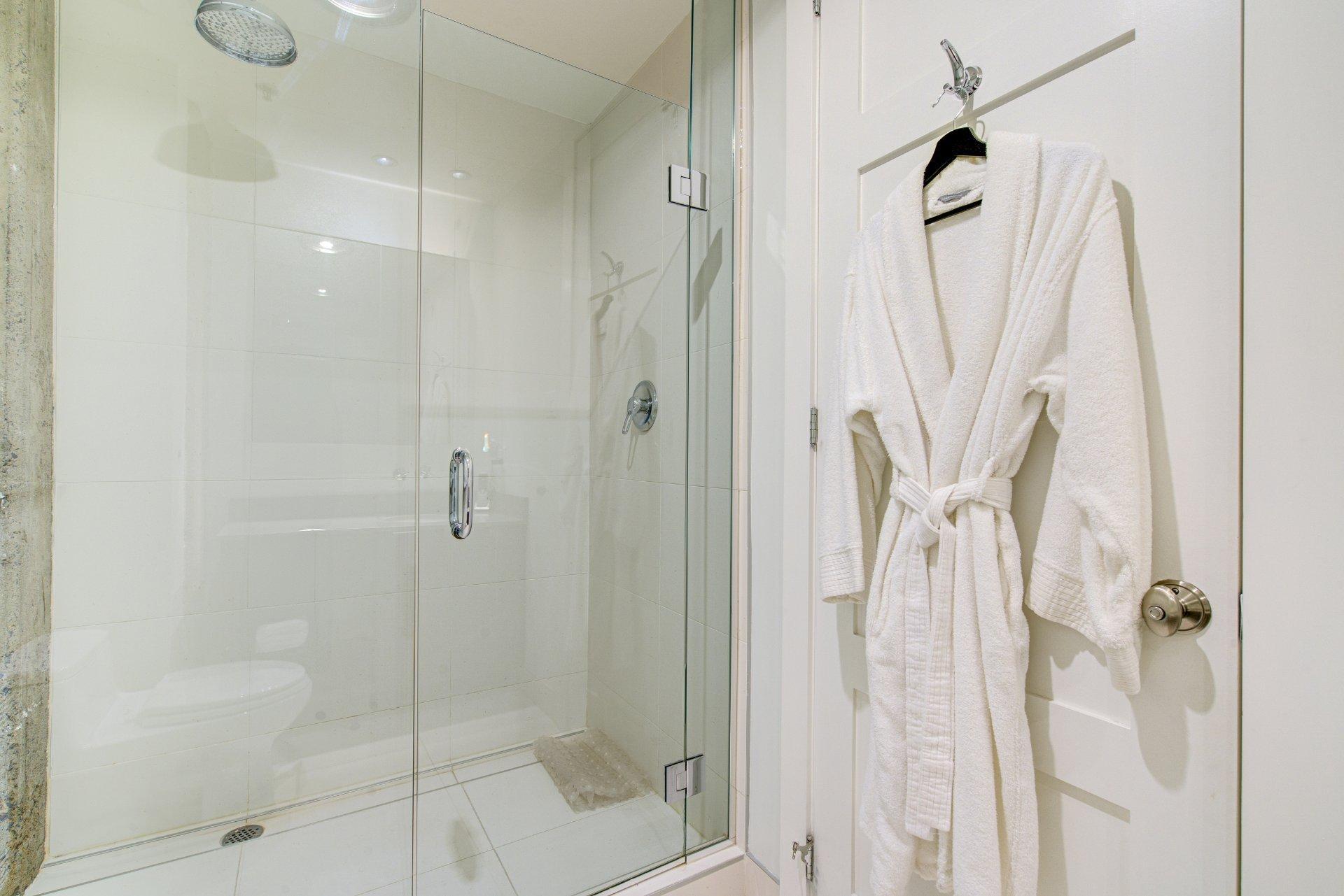 









454


Rue De La Gauchetière O.

, 501-502,
Montréal (Ville-Marie),




QC
H2Z1E3

