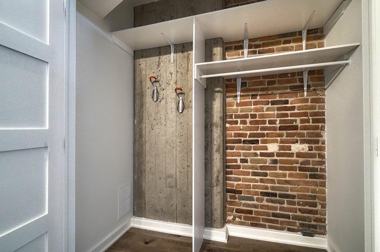 









454


Rue De La Gauchetière O.

, 501-502,
Montréal (Ville-Marie),




QC
H2Z1E3


