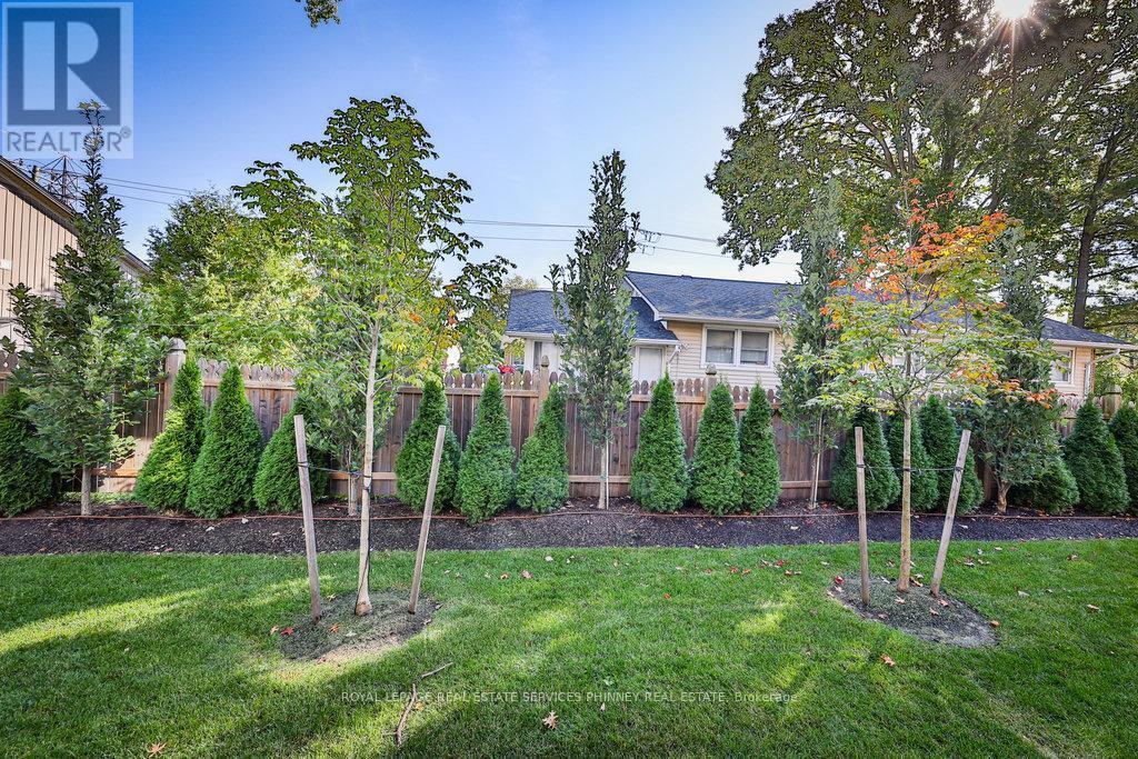 












3 ARBOURVALE COMMON

,
St. Catharines,







Ontario
L2T2Z9

