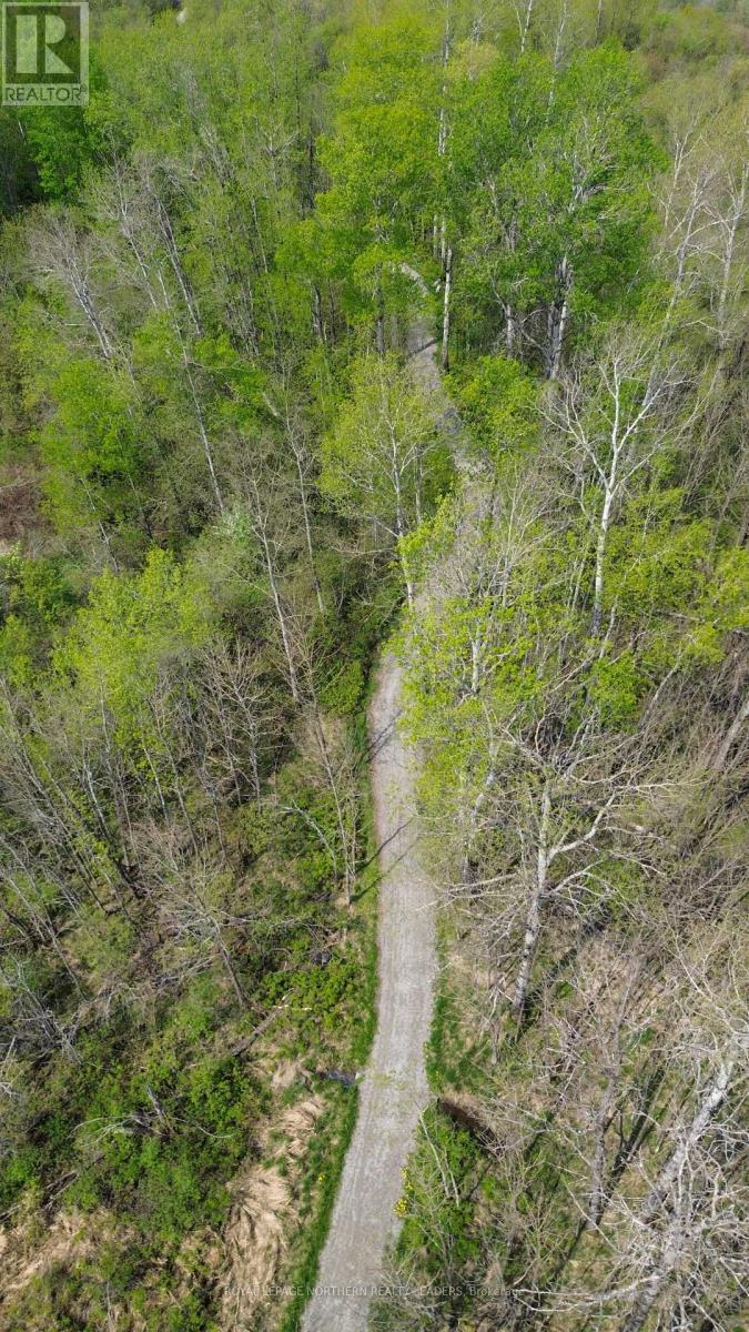 












CON 2 N PT LOT 12 WHITNEY

,
Timmins (SP - Connaught Hill),







Ontario
P0N1H0

