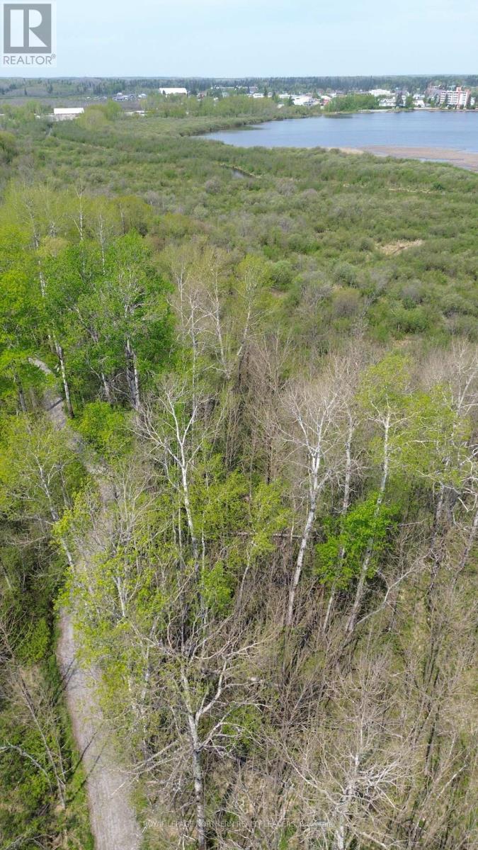 












CON 2 N PT LOT 12 WHITNEY

,
Timmins (SP - Connaught Hill),







Ontario
P0N1H0

