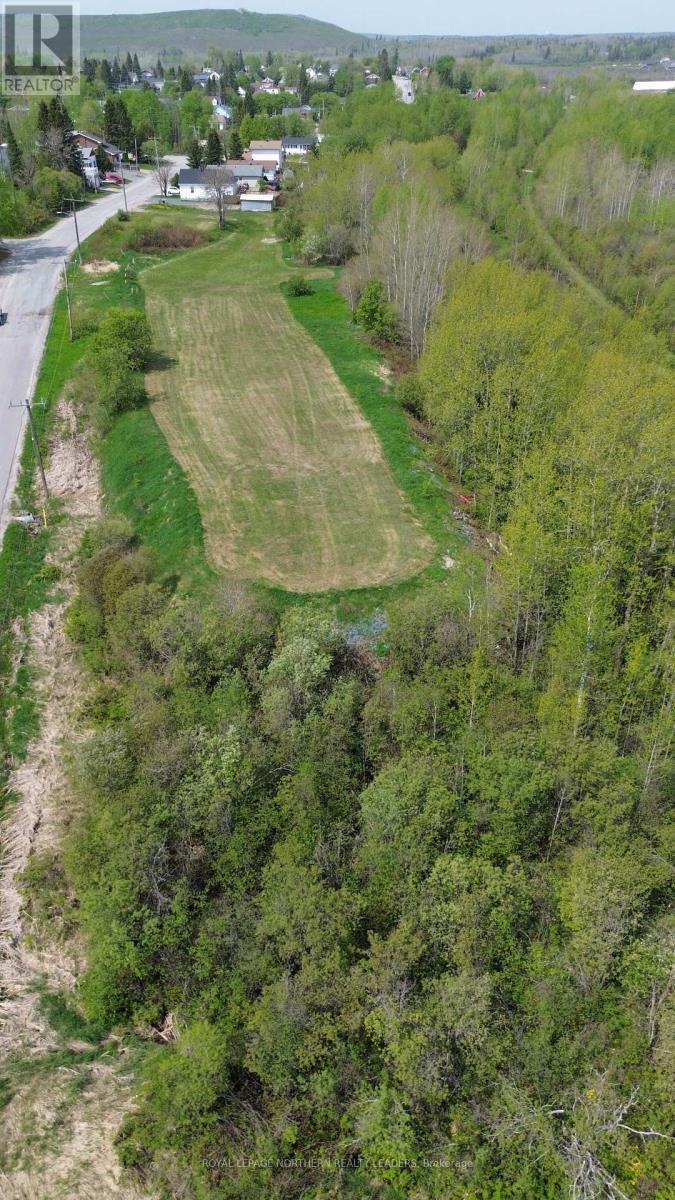 












CON 2 N PT LOT 12 WHITNEY

,
Timmins (SP - Connaught Hill),







Ontario
P0N1H0

