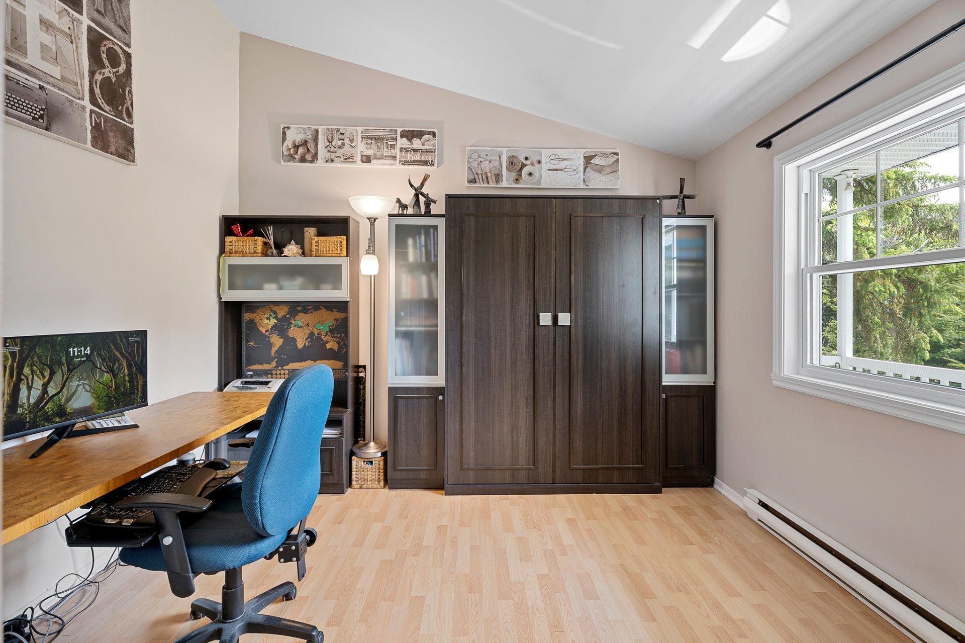 









628


Ch. Réjean

,
Sainte-Agathe-des-Monts,




QC
J8C0N6

