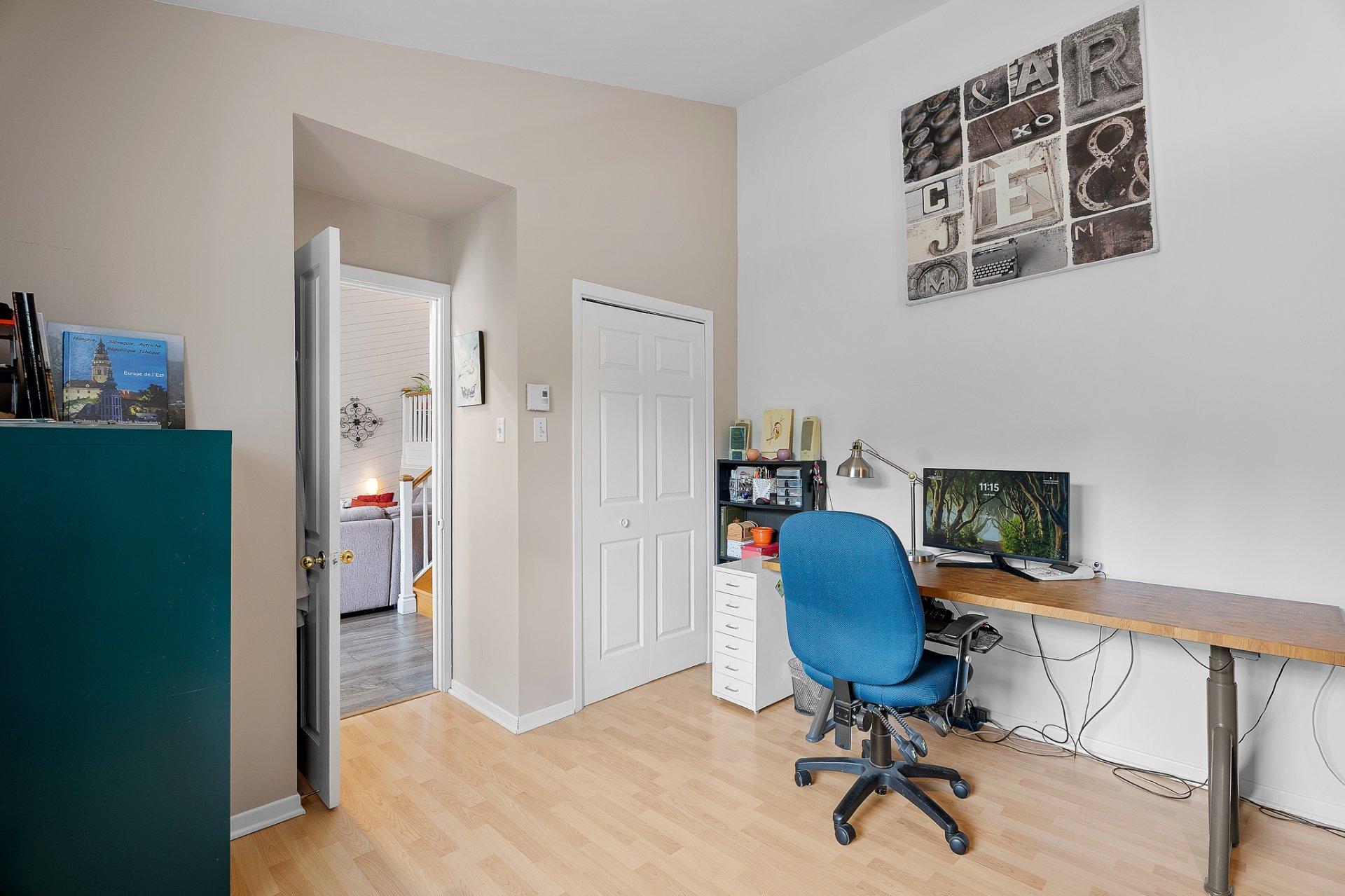 









628


Ch. Réjean

,
Sainte-Agathe-des-Monts,




QC
J8C0N6

