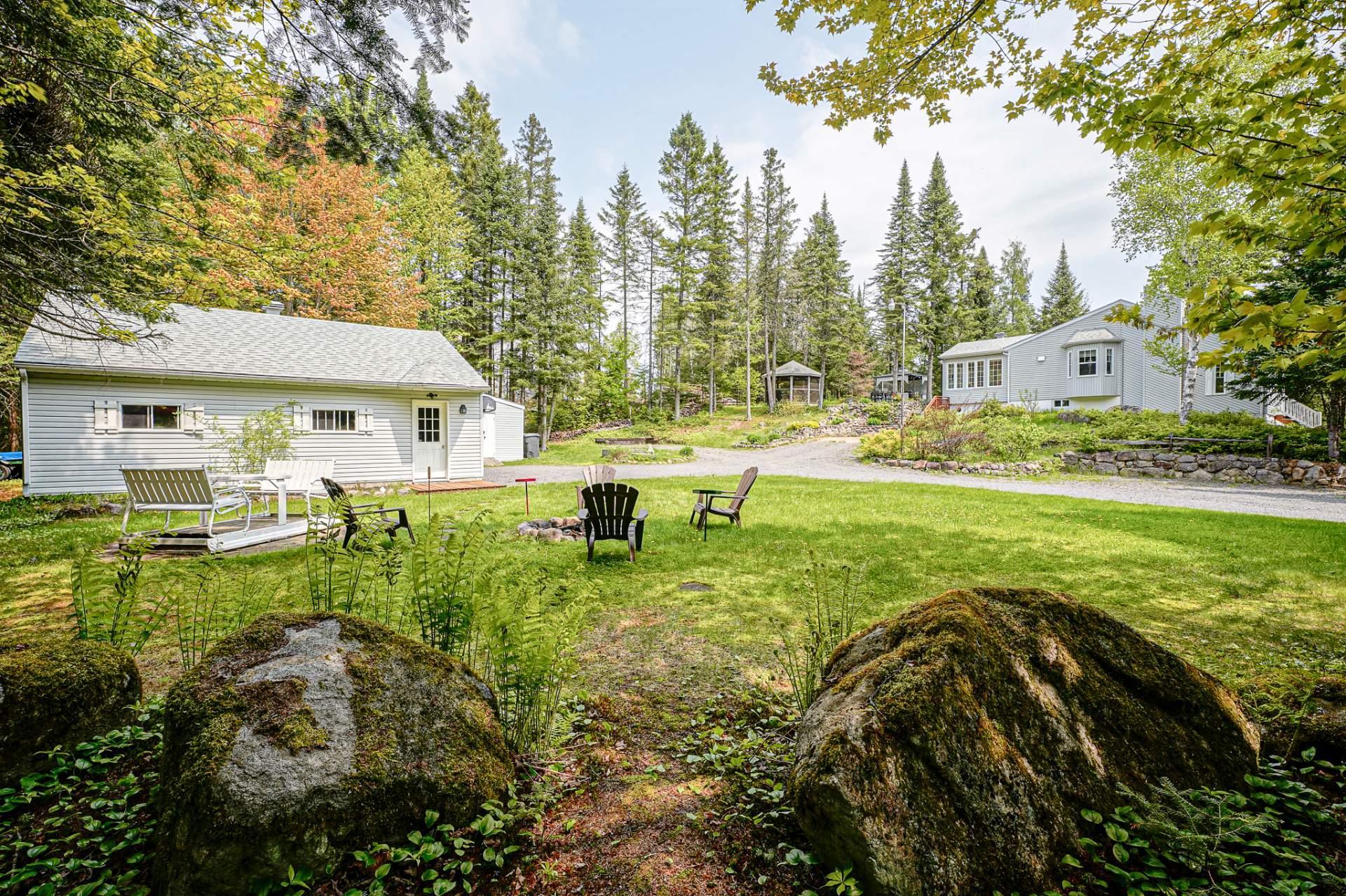 









628


Ch. Réjean

,
Sainte-Agathe-des-Monts,




QC
J8C0N6

