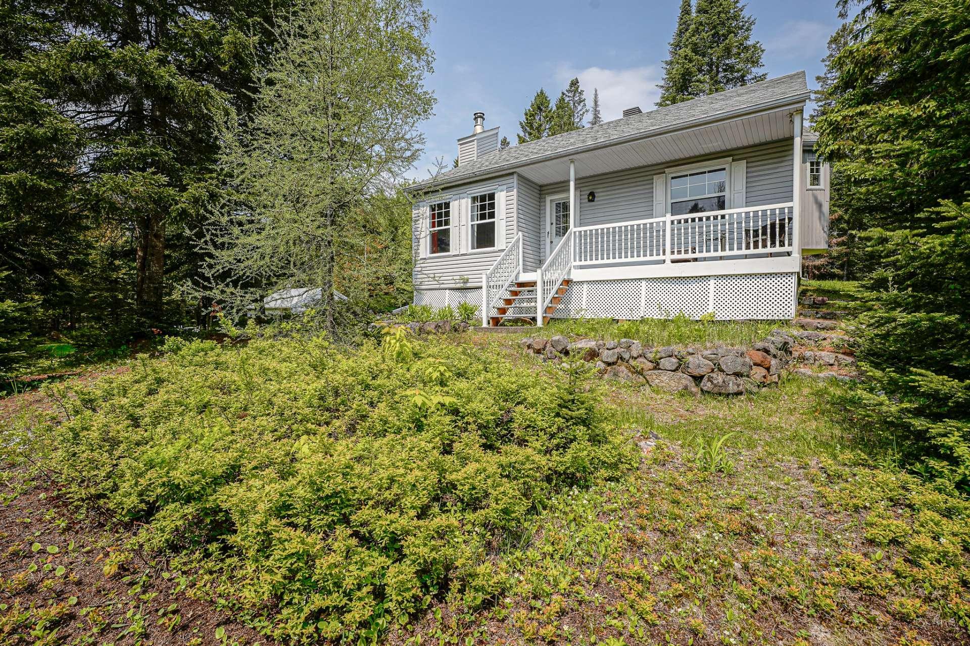 









628


Ch. Réjean

,
Sainte-Agathe-des-Monts,




QC
J8C0N6

