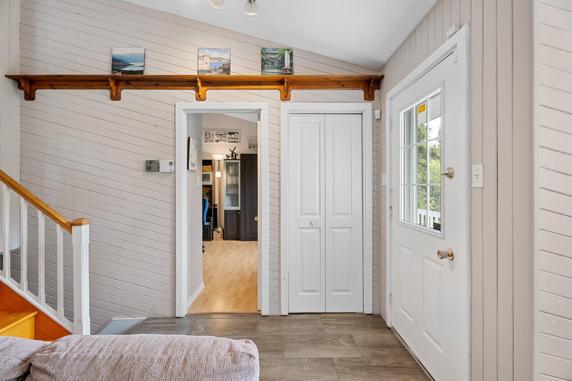









628


Ch. Réjean

,
Sainte-Agathe-des-Monts,




QC
J8C0N6

