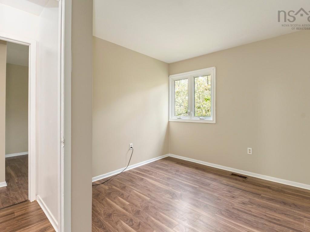 












36 Chelsea Lane

,
Halifax,




NS
B3M 1K9

