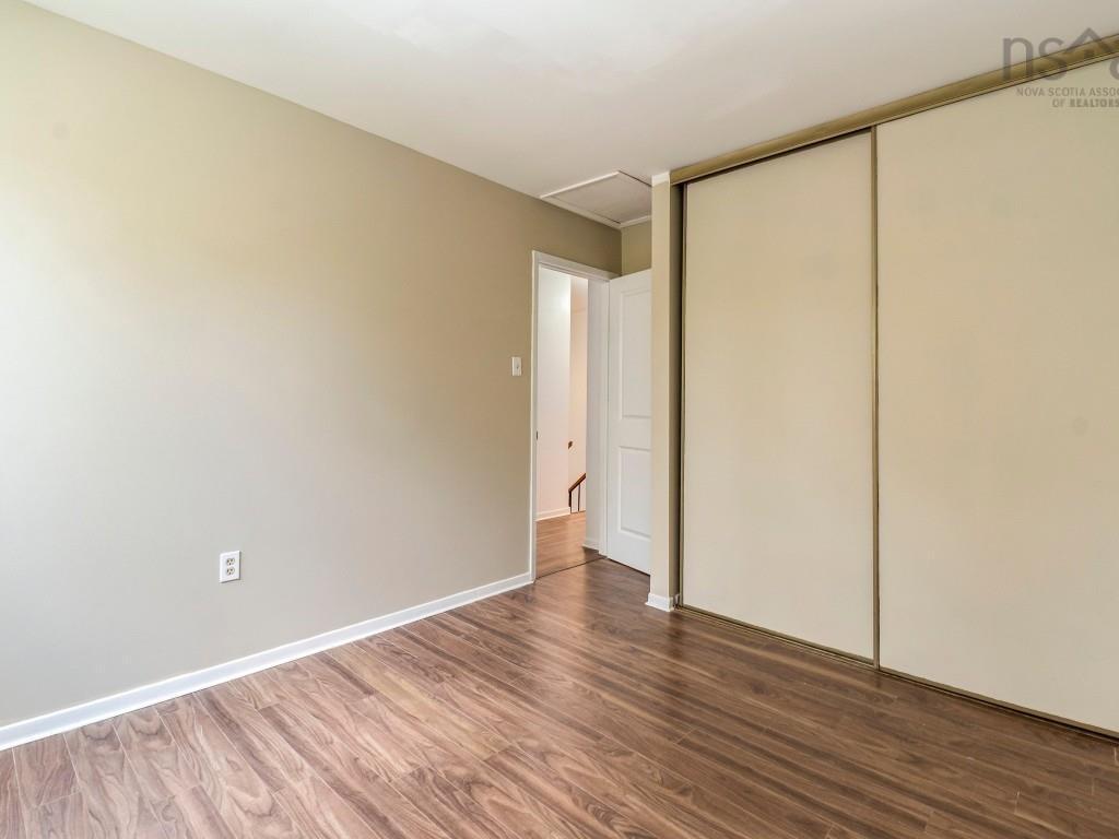 












36 Chelsea Lane

,
Halifax,




NS
B3M 1K9

