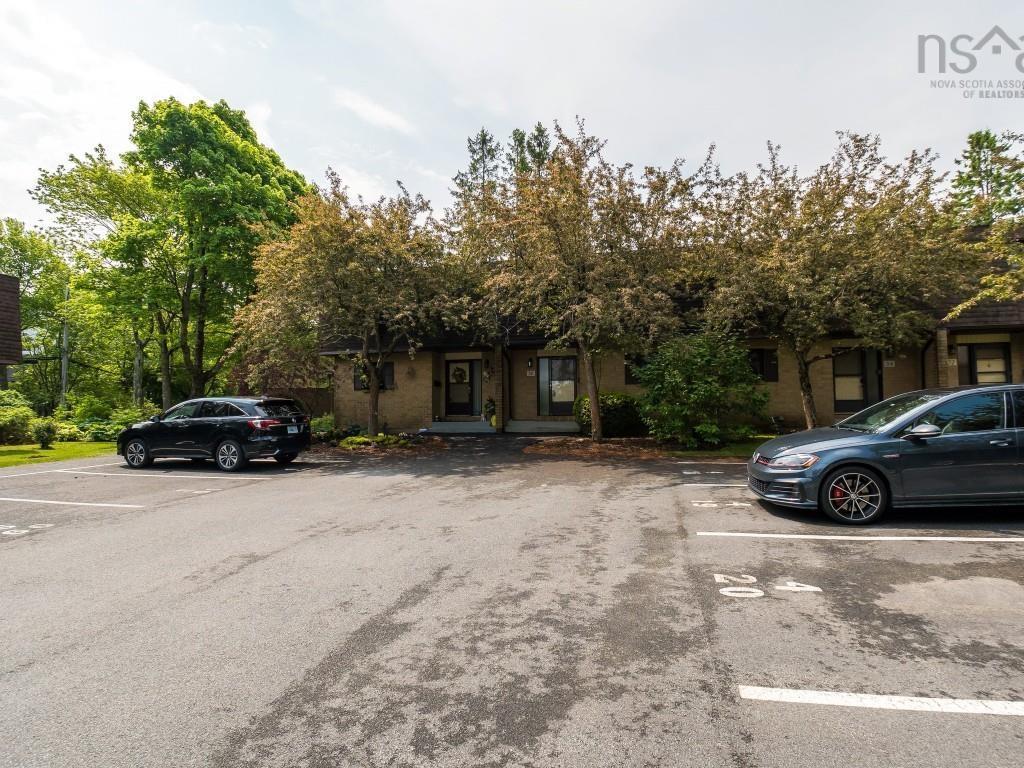 












36 Chelsea Lane

,
Halifax,




NS
B3M 1K9

