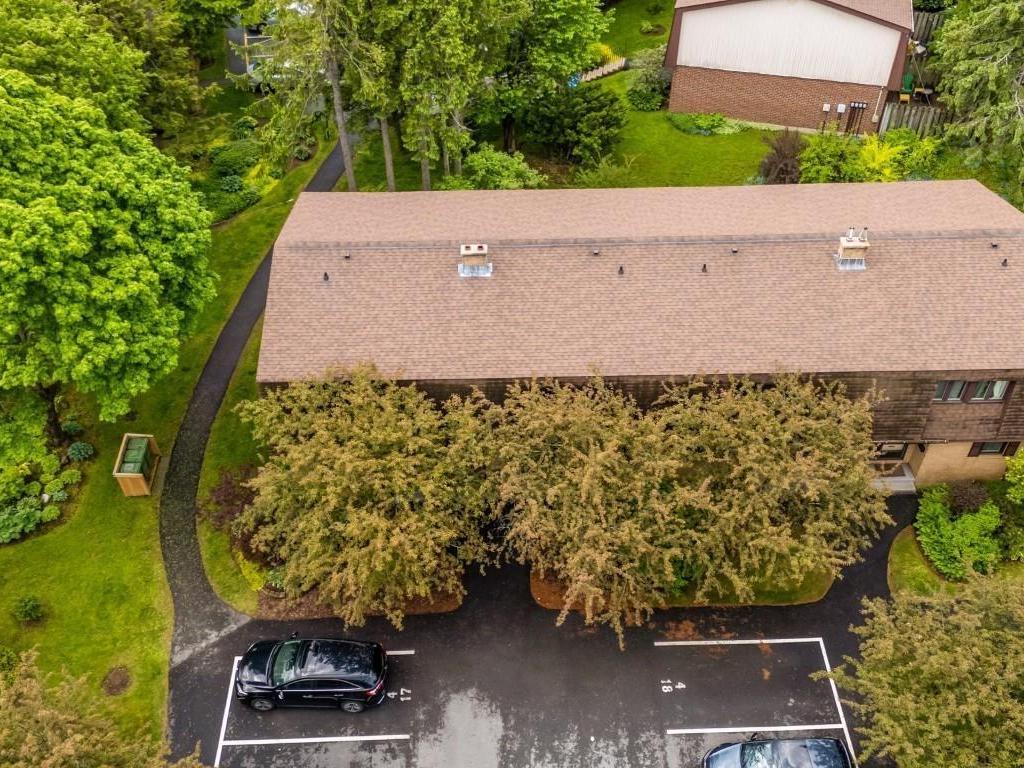 












36 Chelsea Lane

,
Halifax,




NS
B3M 1K9

