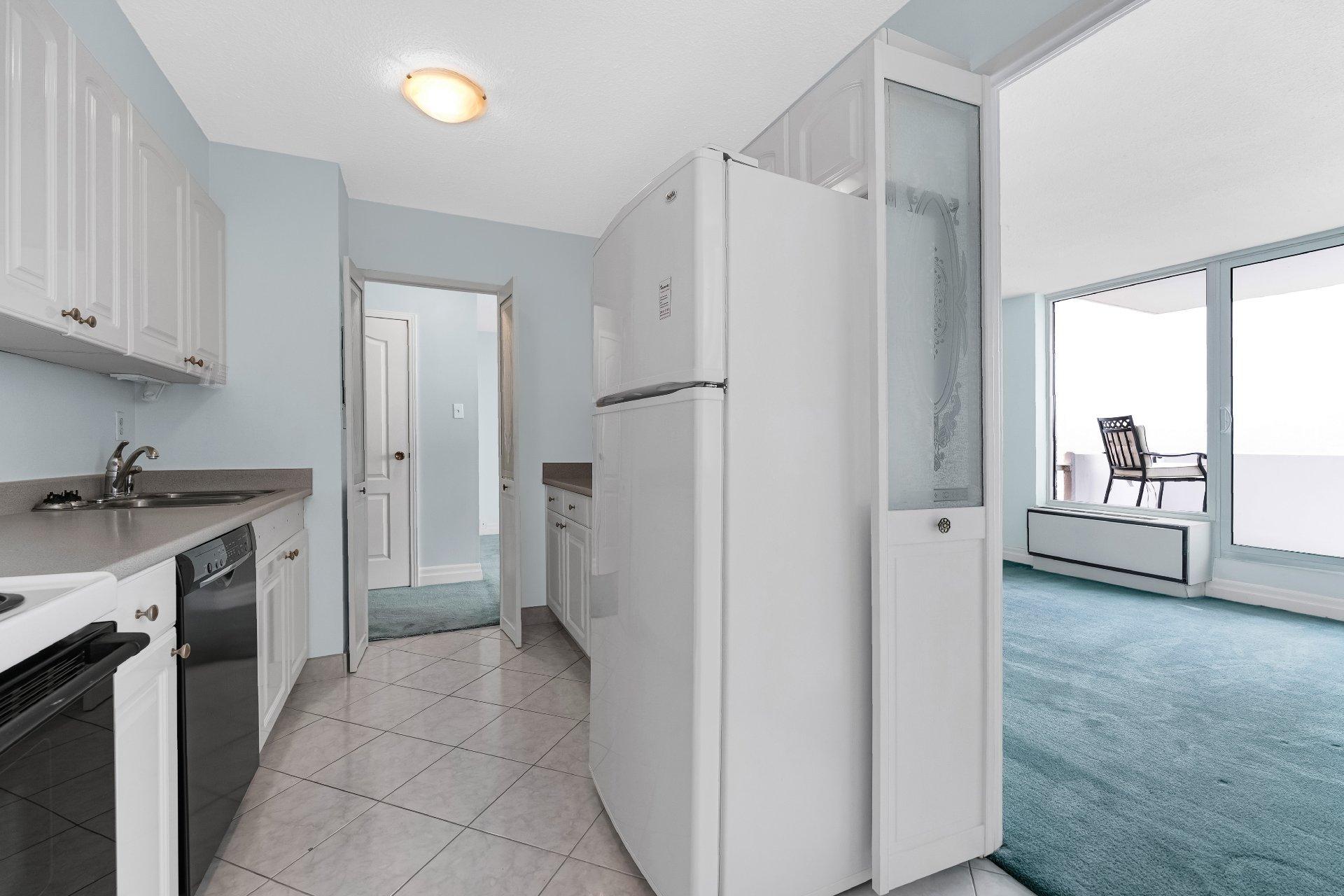 









285


Rue Laurier

, 1408,
Gatineau (Hull),




QC
J8X3W9

