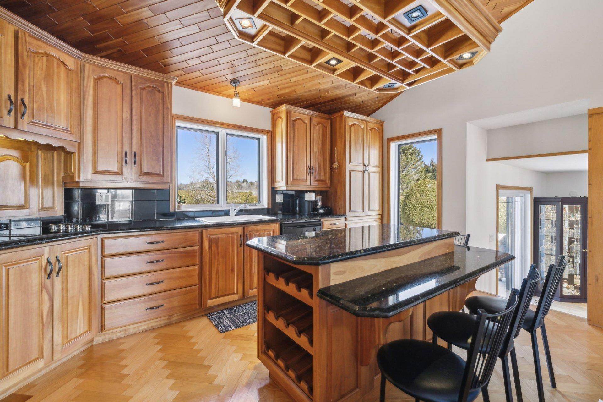 









240


Rue Bissonnette

,
Papineauville,




QC
J0V1R0

