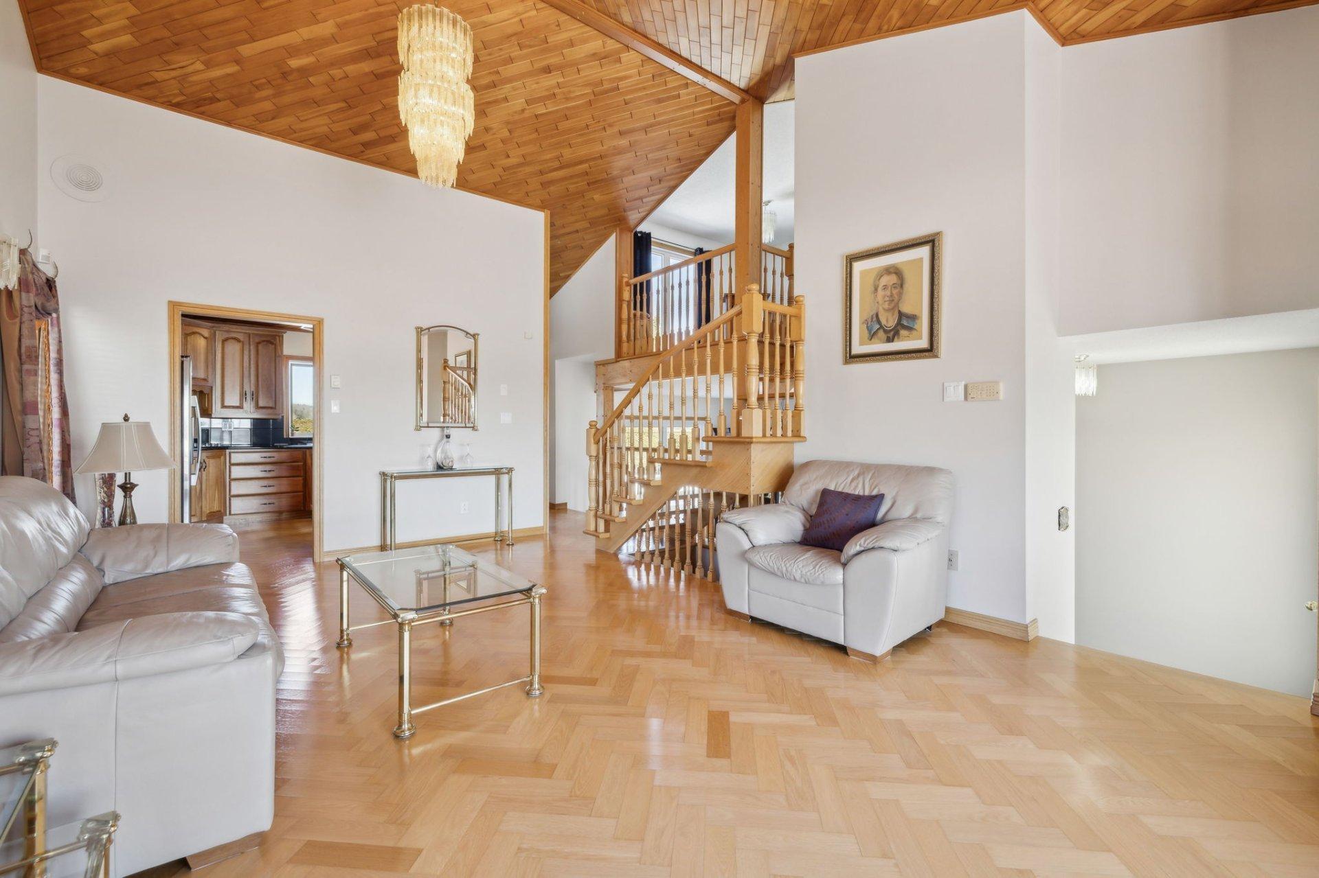 









240


Rue Bissonnette

,
Papineauville,




QC
J0V1R0

