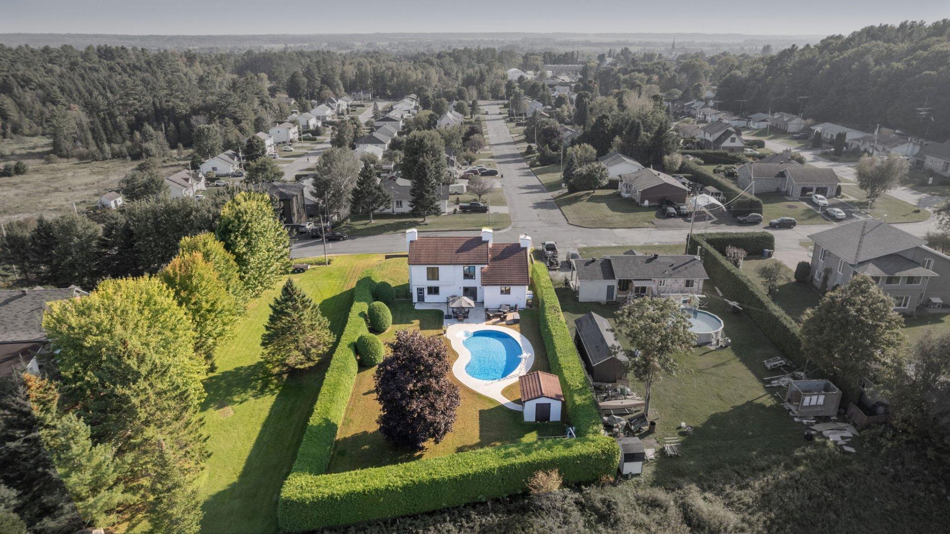 









240


Rue Bissonnette

,
Papineauville,




QC
J0V1R0

