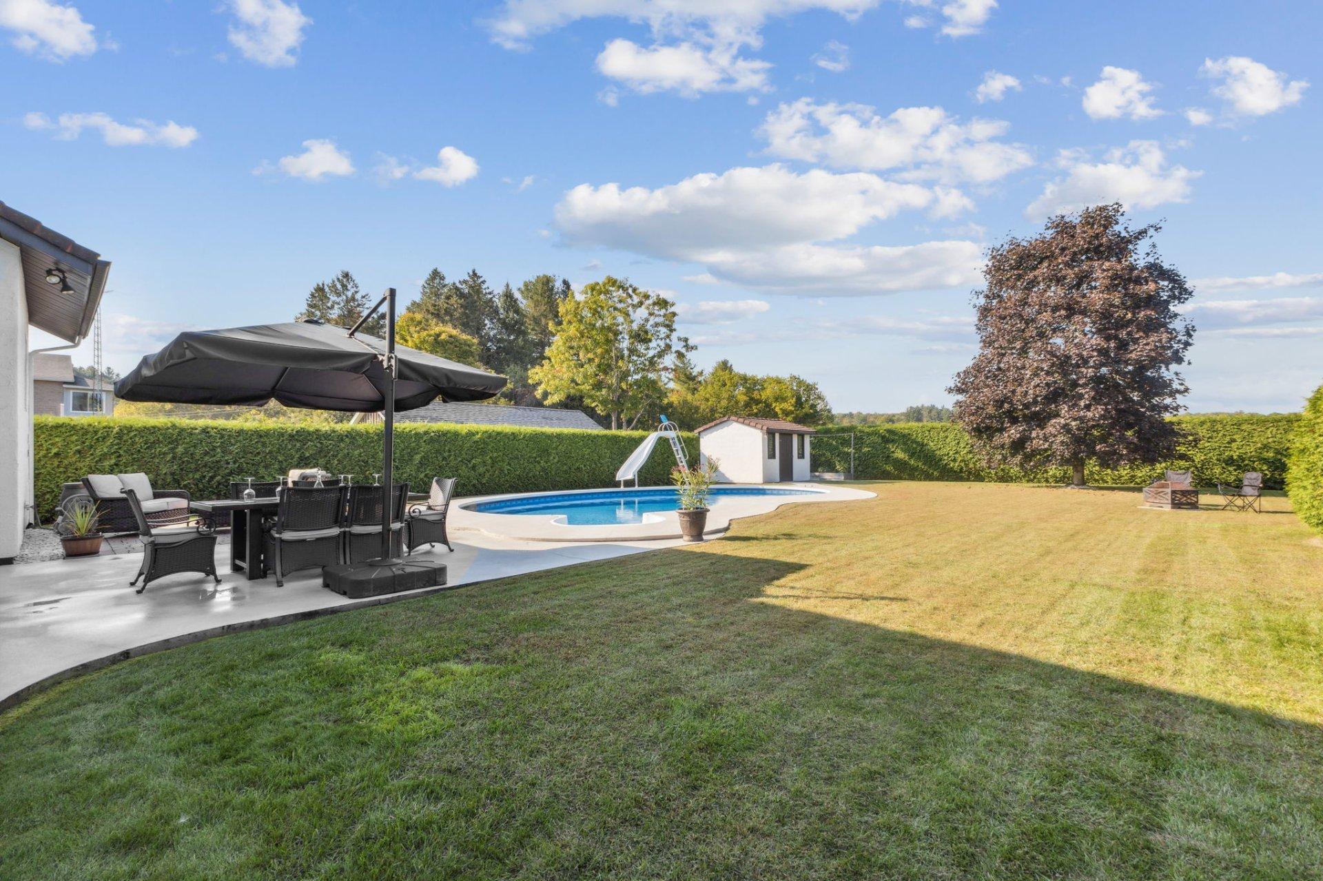 









240


Rue Bissonnette

,
Papineauville,




QC
J0V1R0

