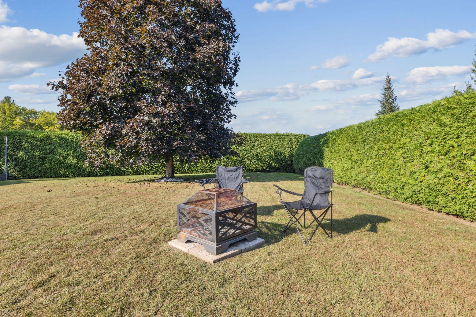 









240


Rue Bissonnette

,
Papineauville,




QC
J0V1R0

