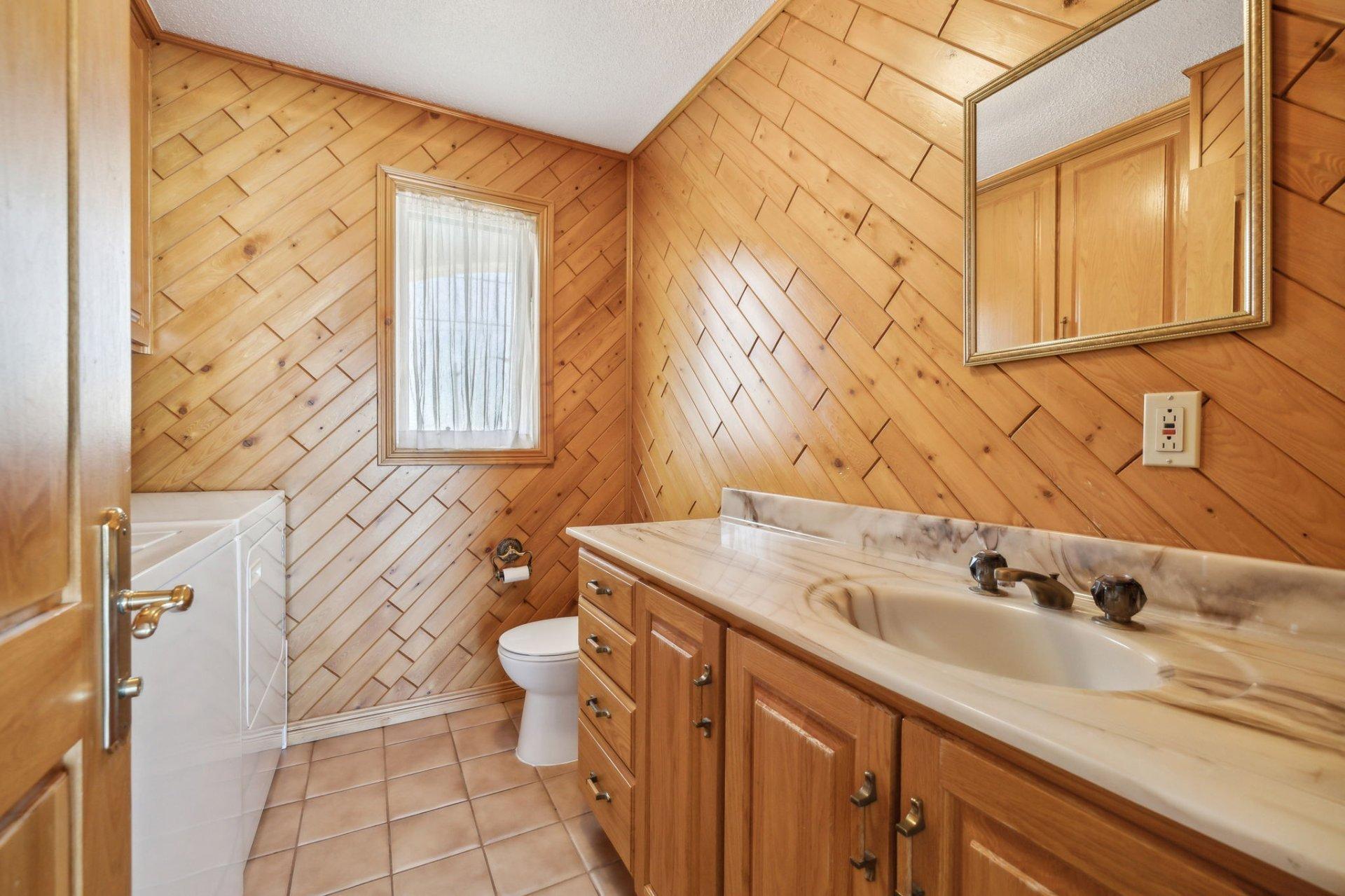 









240


Rue Bissonnette

,
Papineauville,




QC
J0V1R0

