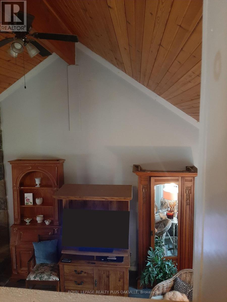 












322 BOBCAYGEON ROAD

,
Minden Hills,




Ontario
K0M2K0

