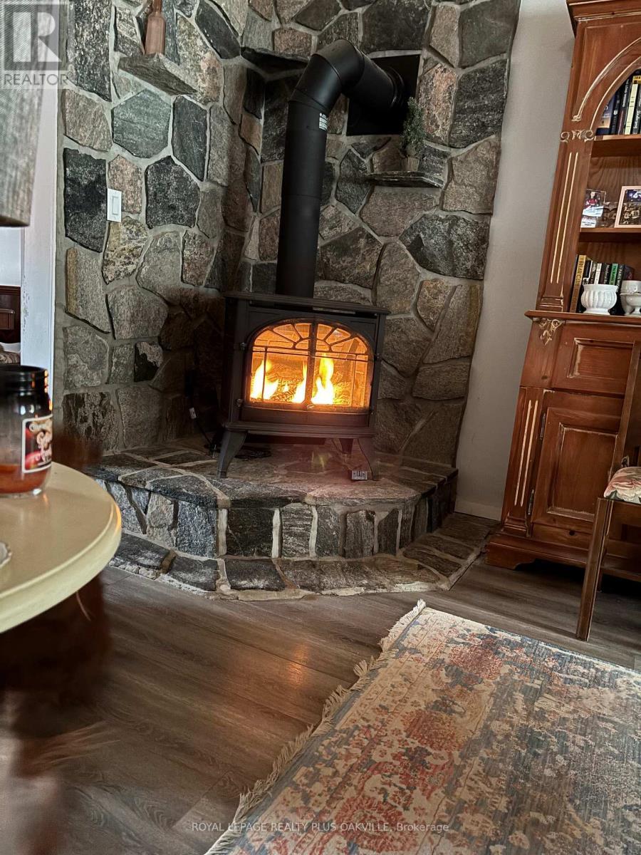 












322 BOBCAYGEON ROAD

,
Minden Hills,




Ontario
K0M2K0


