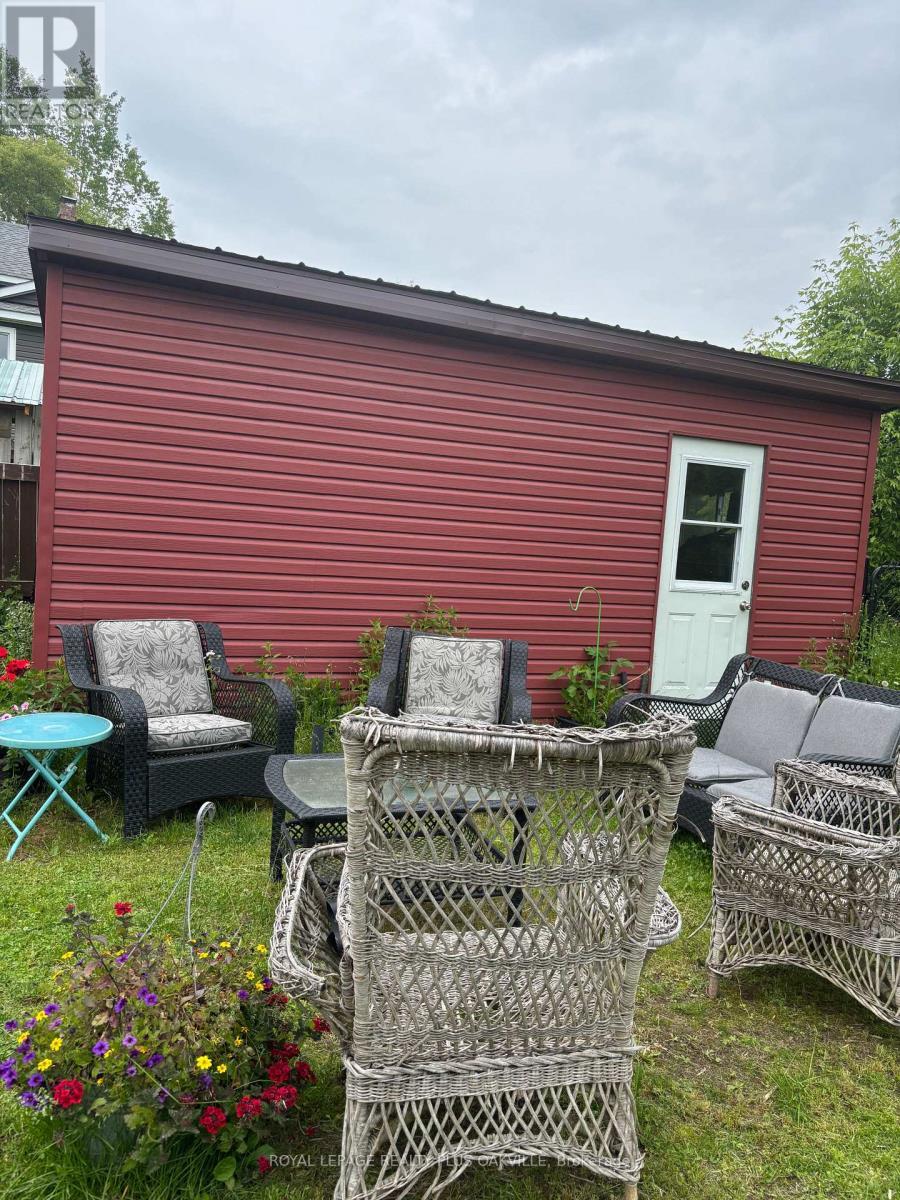 












322 BOBCAYGEON ROAD

,
Minden Hills,




Ontario
K0M2K0


