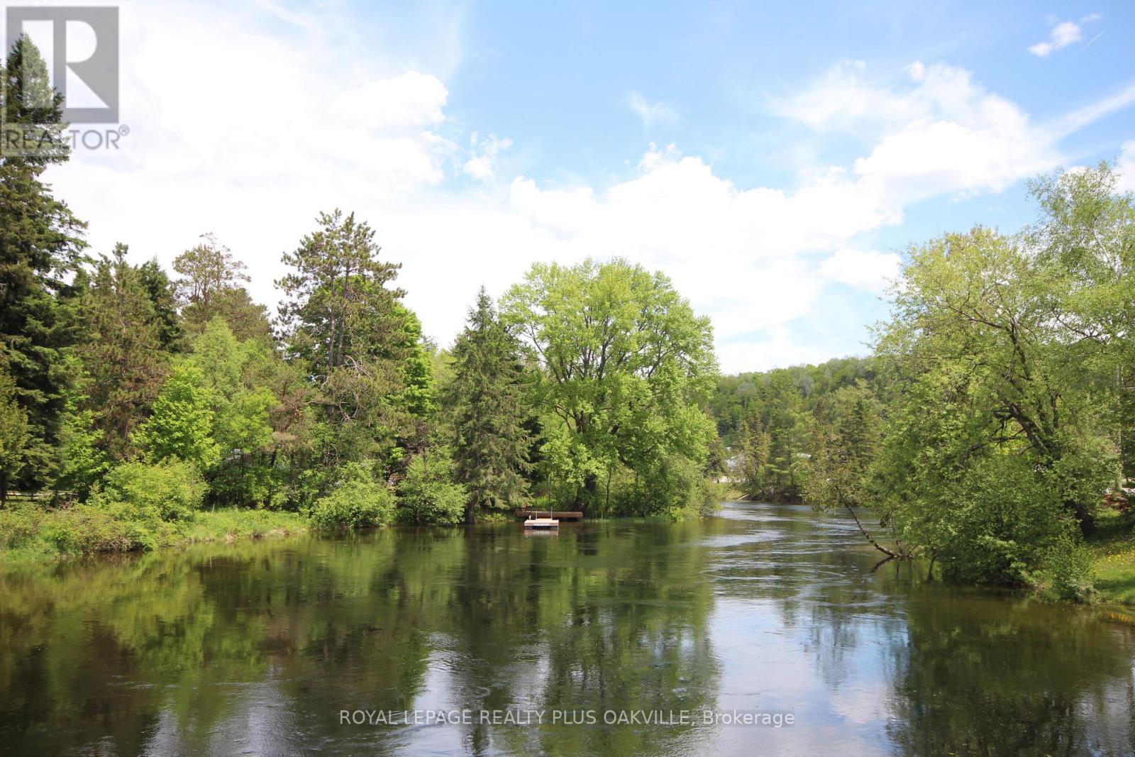 












322 BOBCAYGEON ROAD

,
Minden Hills,




Ontario
K0M2K0

