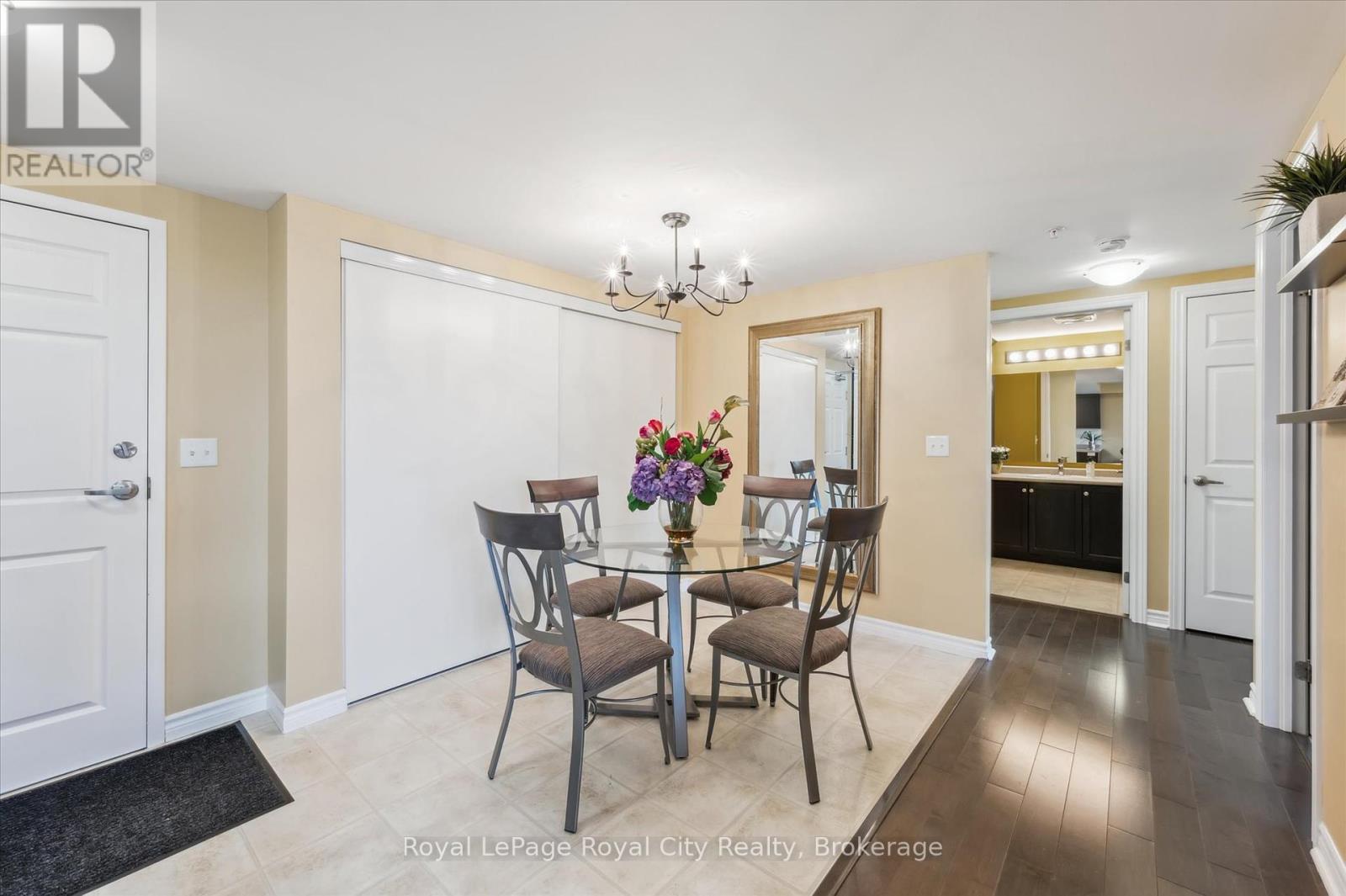 












409 - 67 KINGSBURY SQUARE

,
Guelph (Pineridge/Westminster Woods),




Ontario
N1L0L3

