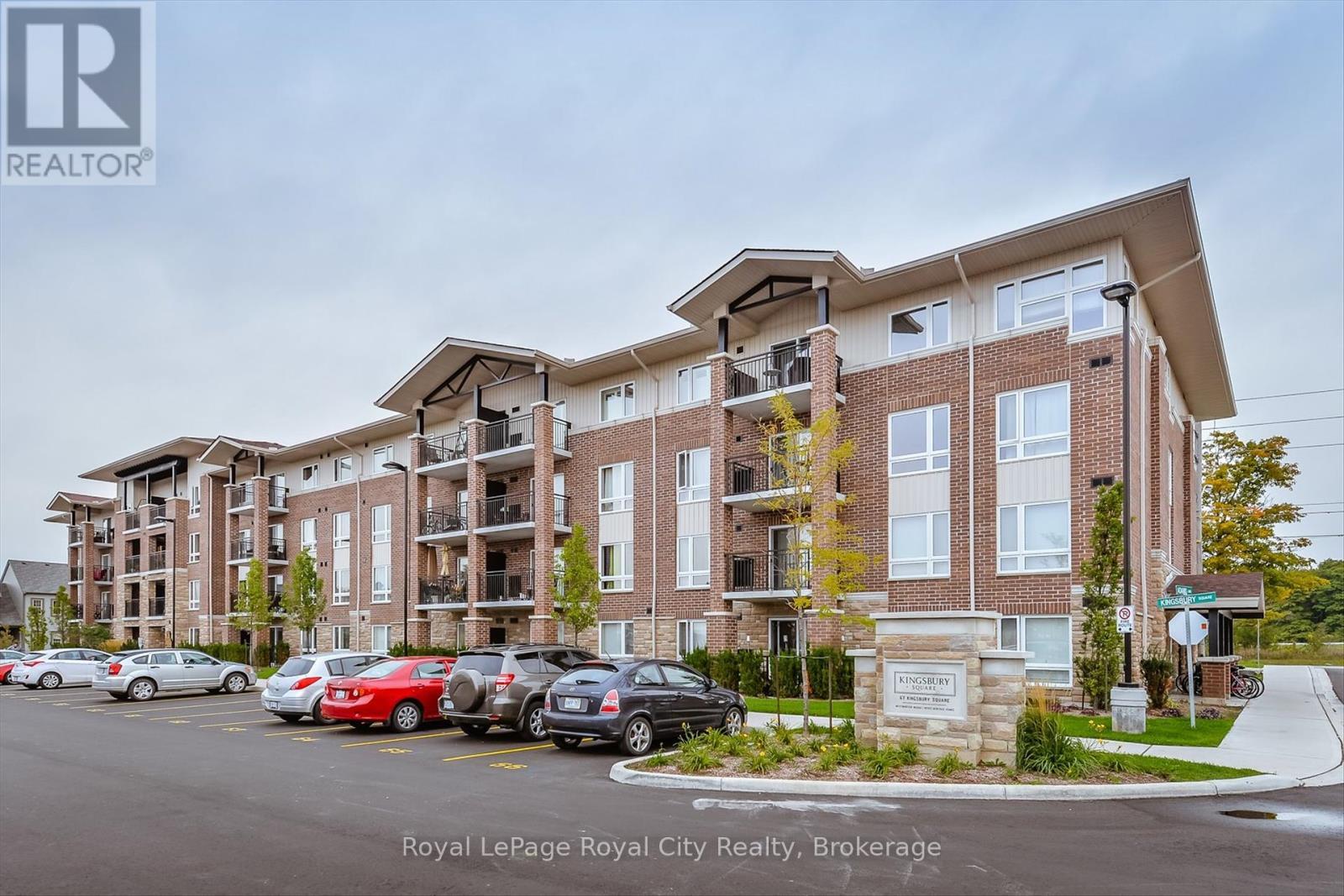 












409 - 67 KINGSBURY SQUARE

,
Guelph (Pineridge/Westminster Woods),




Ontario
N1L0L3

