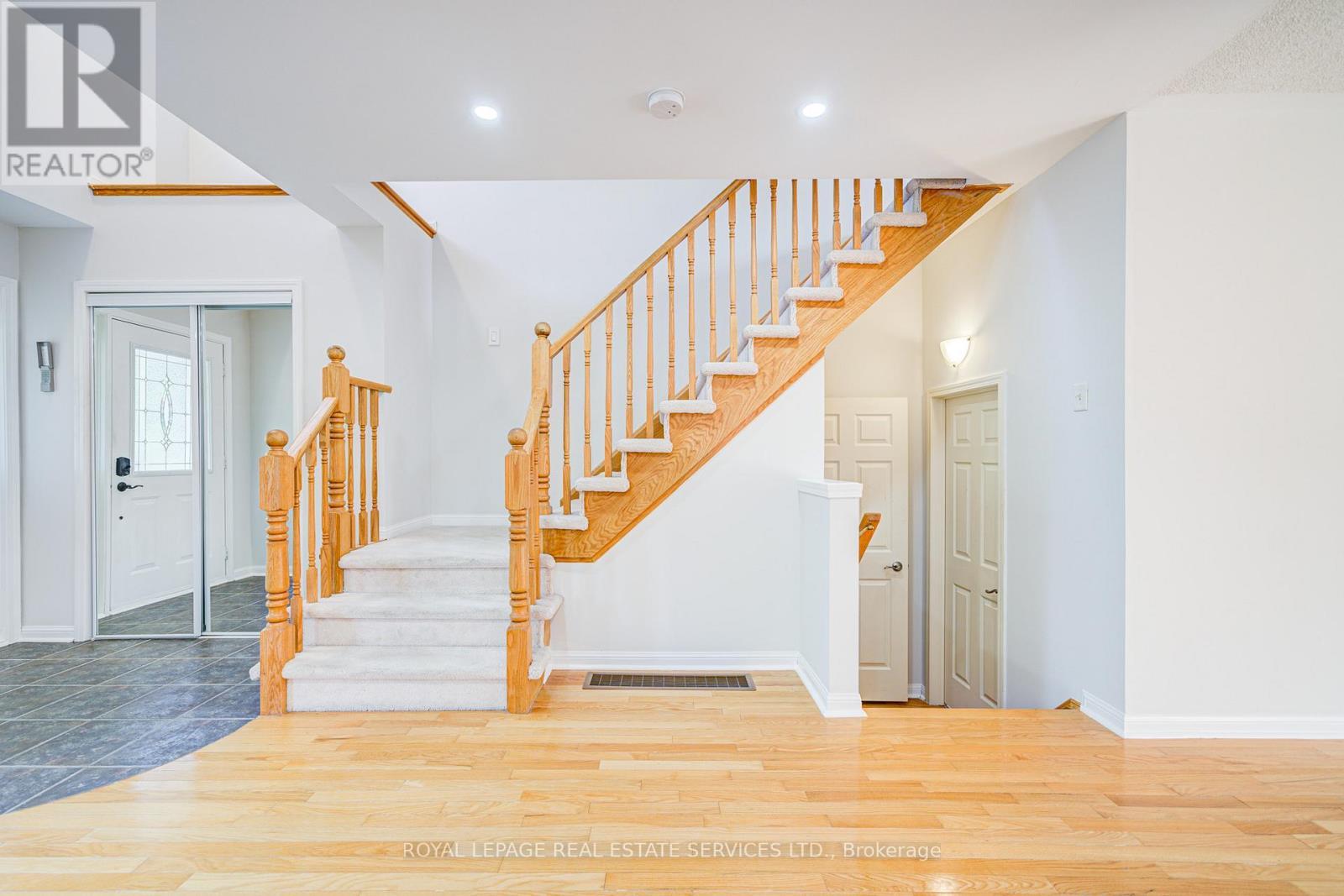 












2399 WESTOAK TRAILS BOULEVARD

,
Oakville,




Ontario
L6M3X6

