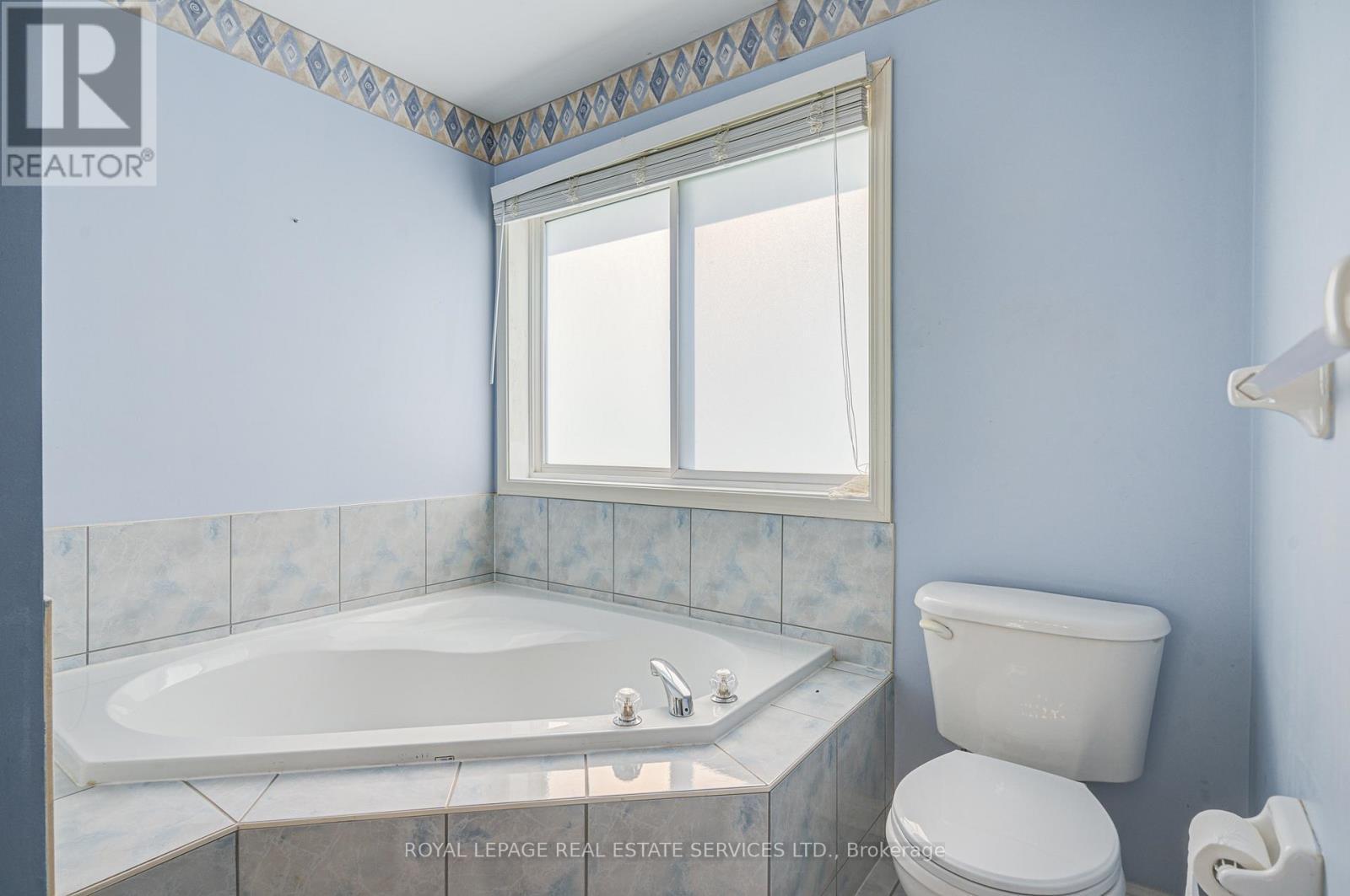 












2399 WESTOAK TRAILS BOULEVARD

,
Oakville,




Ontario
L6M3X6

