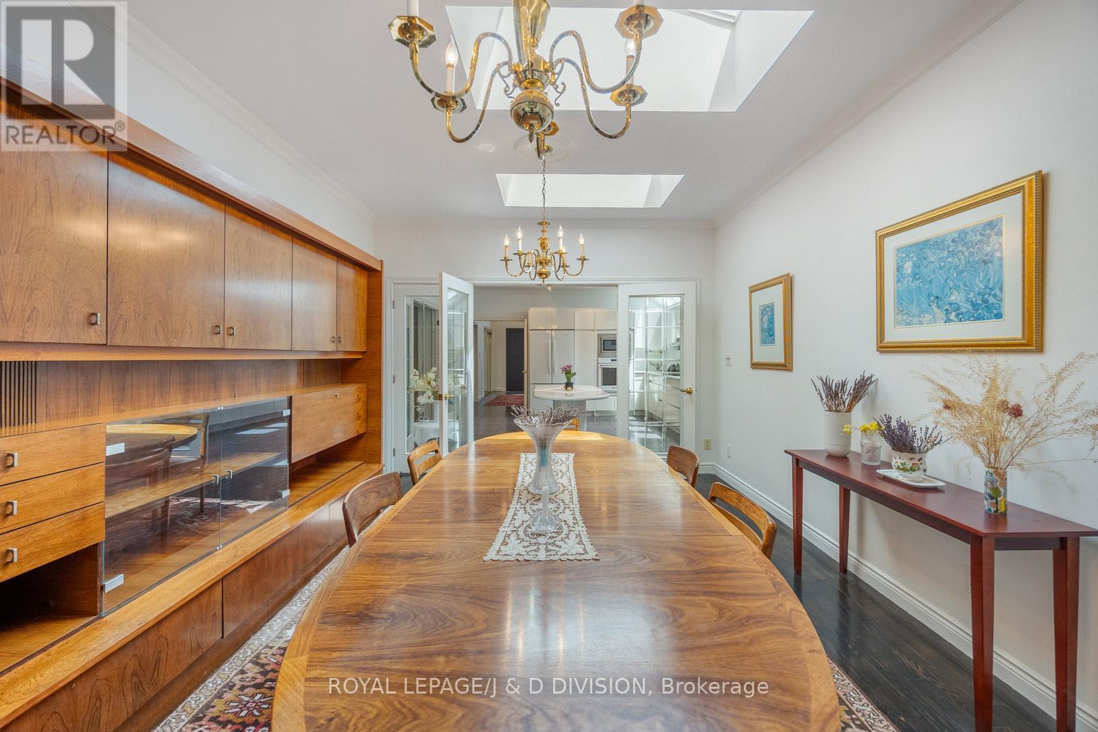 












31 GEORGE HENRY BOULEVARD

,
Toronto,




Ontario
M2J1E3

