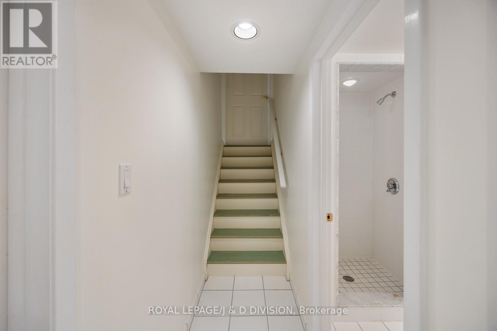 












31 GEORGE HENRY BOULEVARD

,
Toronto,




Ontario
M2J1E3

