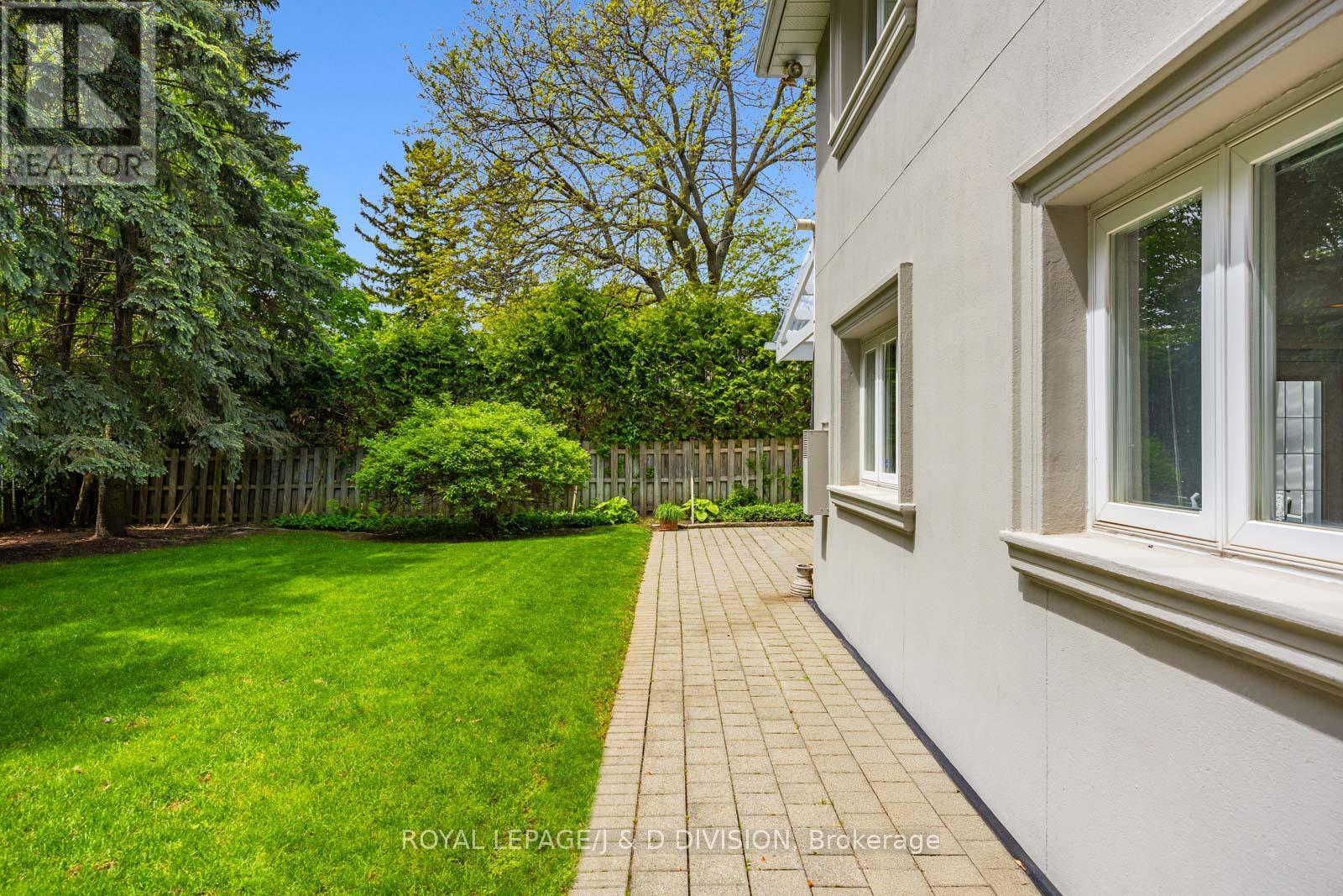 












31 GEORGE HENRY BOULEVARD

,
Toronto,




Ontario
M2J1E3

