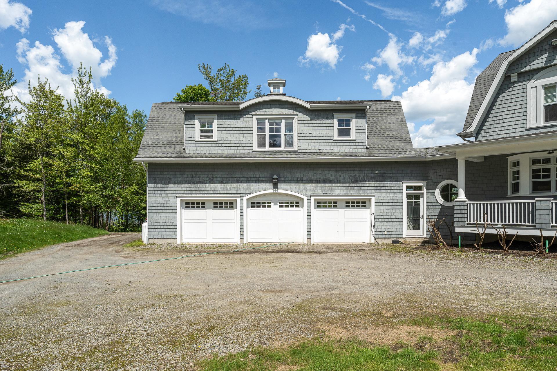 









41


Ch. de la Baie

,
Magog,




QC
J1X5R9

