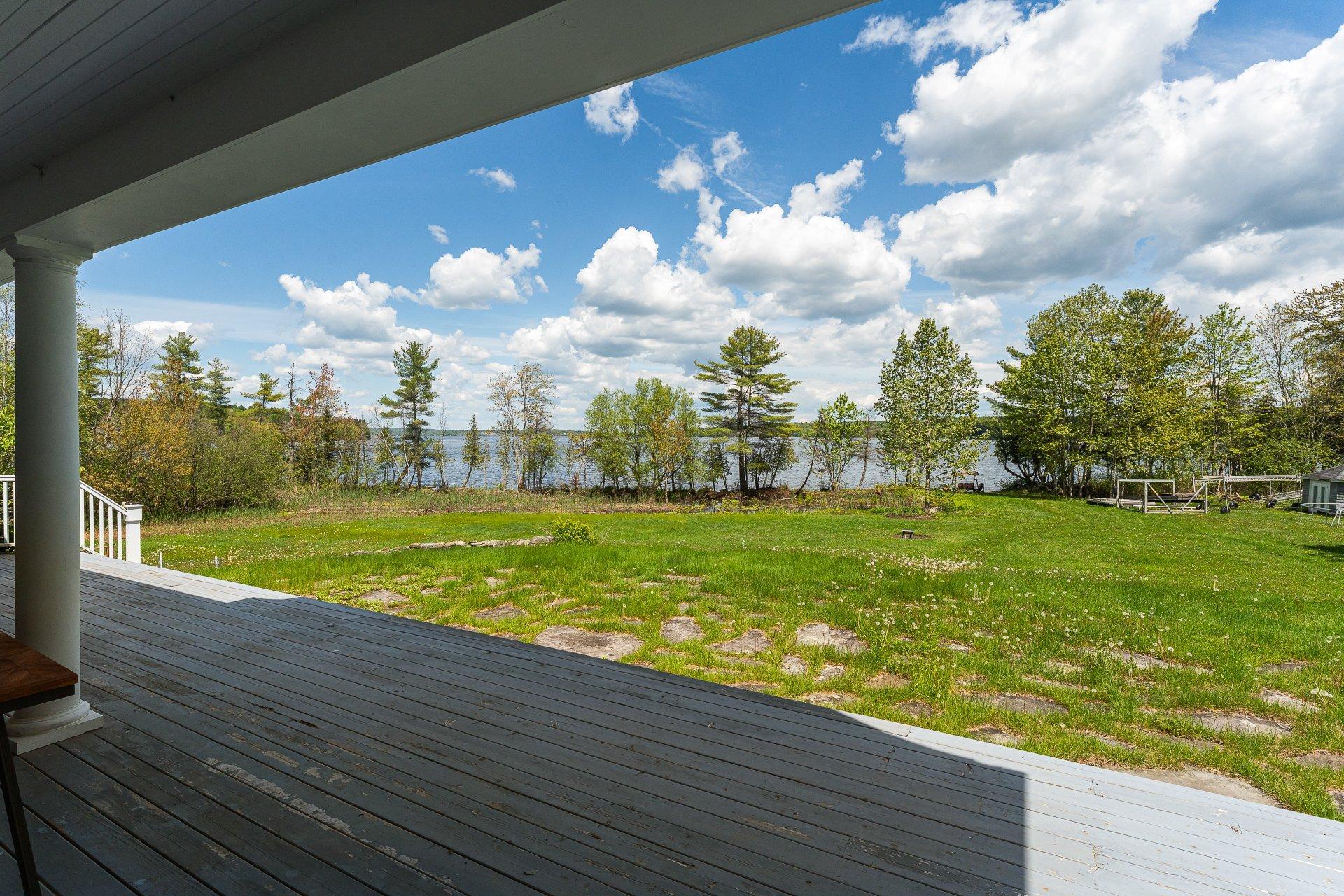 









41


Ch. de la Baie

,
Magog,




QC
J1X5R9

