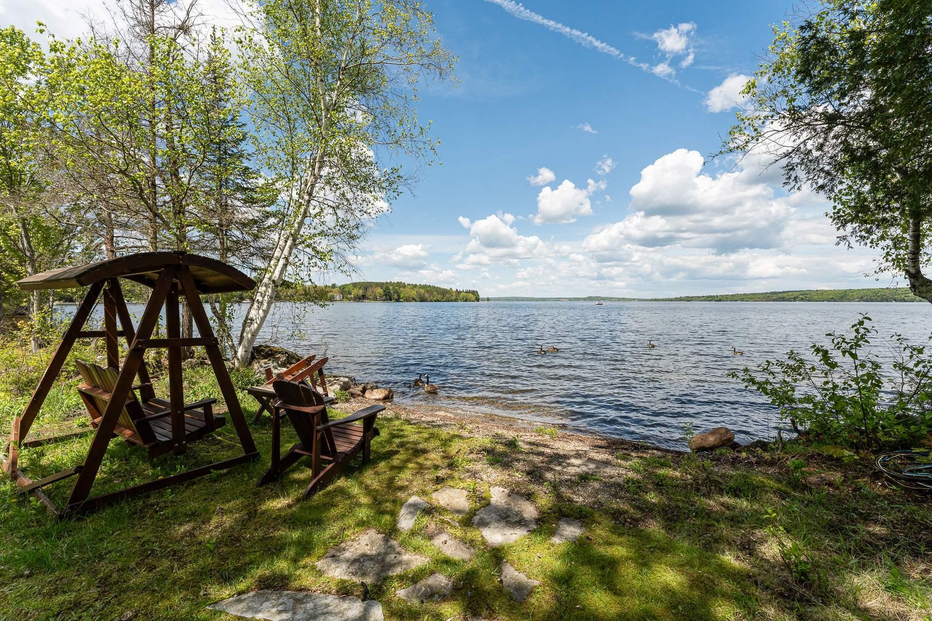 









41


Ch. de la Baie

,
Magog,




QC
J1X5R9

