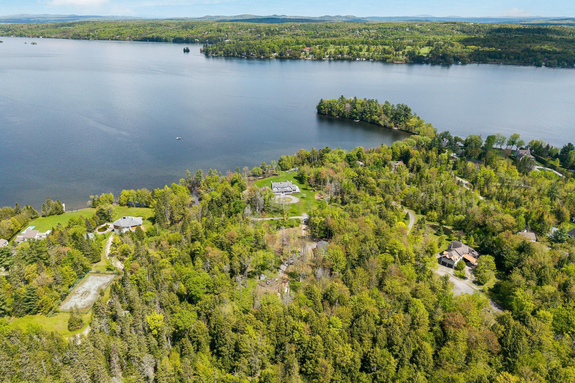 









41


Ch. de la Baie

,
Magog,




QC
J1X5R9

