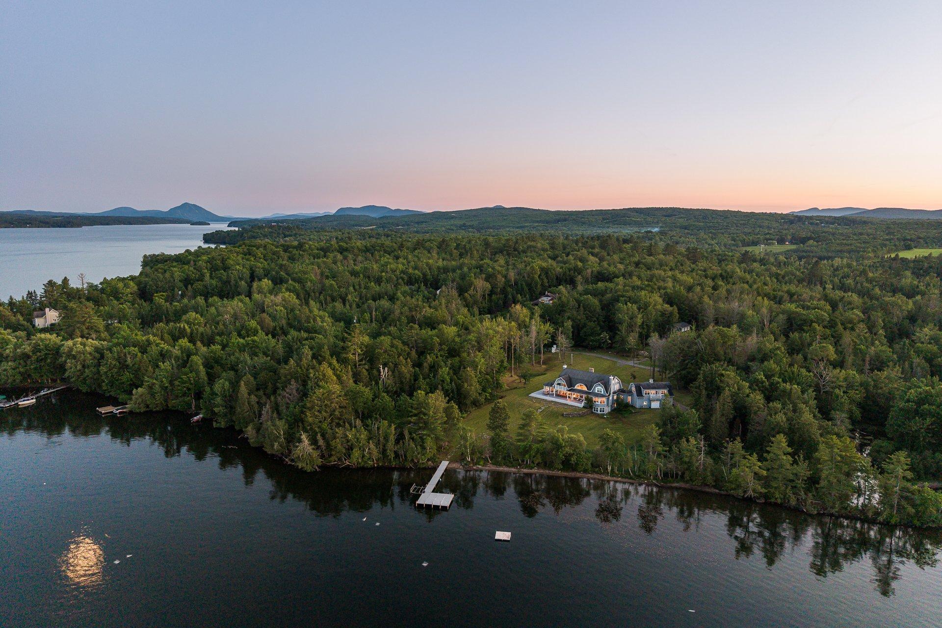 









41


Ch. de la Baie

,
Magog,




QC
J1X5R9

