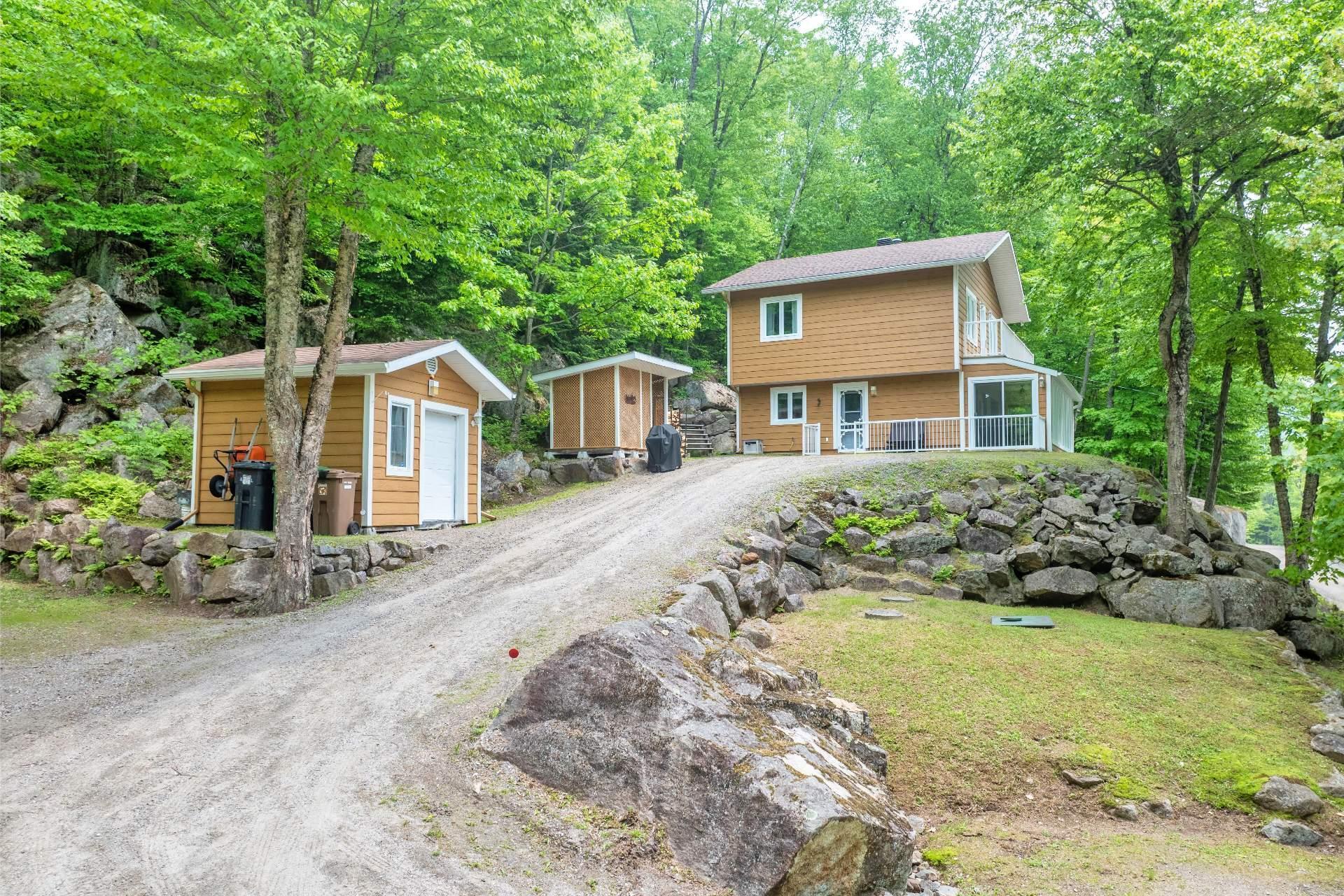 









53


Ch. du Lac-Mitchell

,
La Macaza,




QC
J0T1R0

